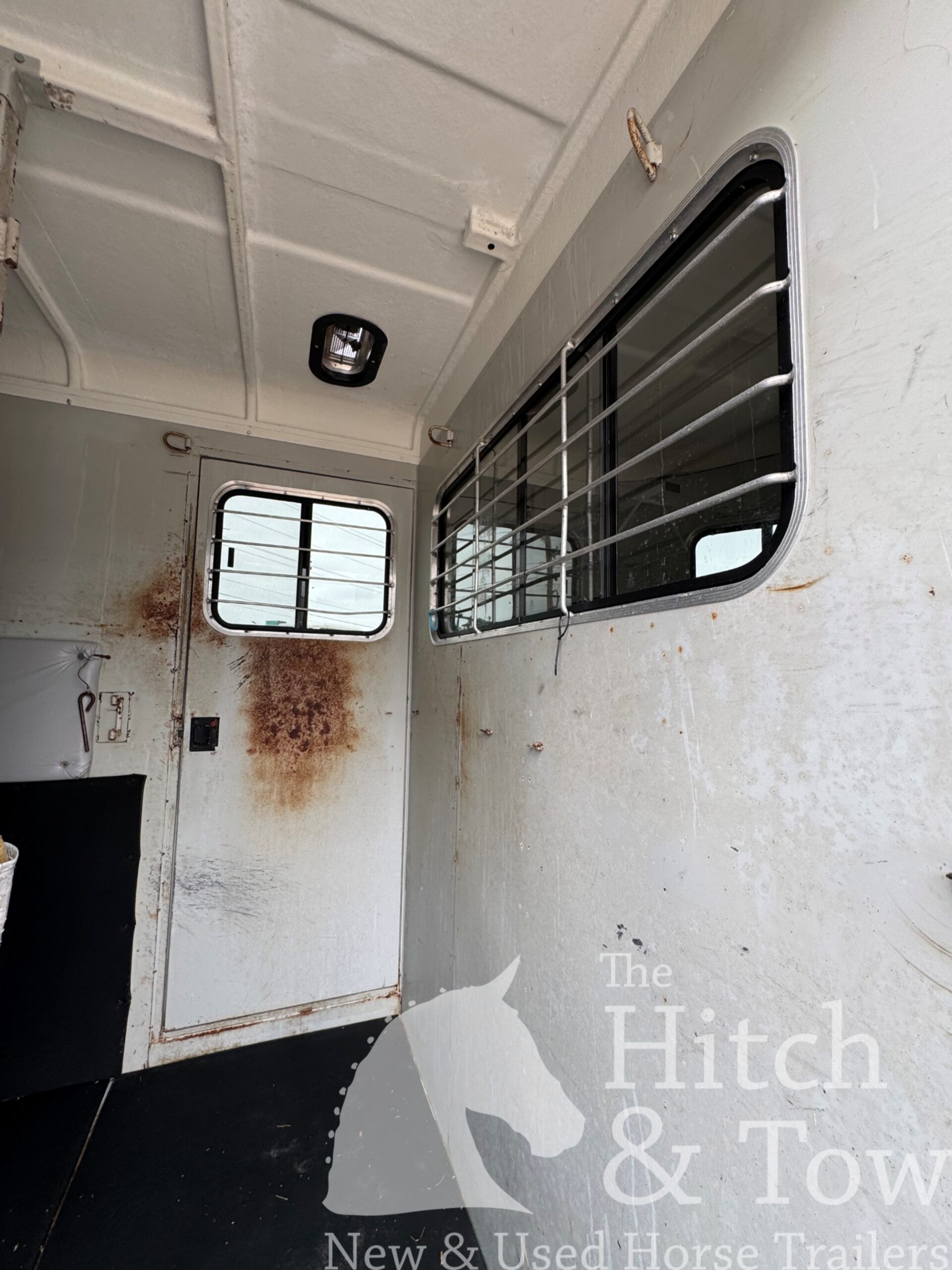 2003 HAWK 2 HORSE BUMPER PULL W/ DRESSING ROOM $7,900