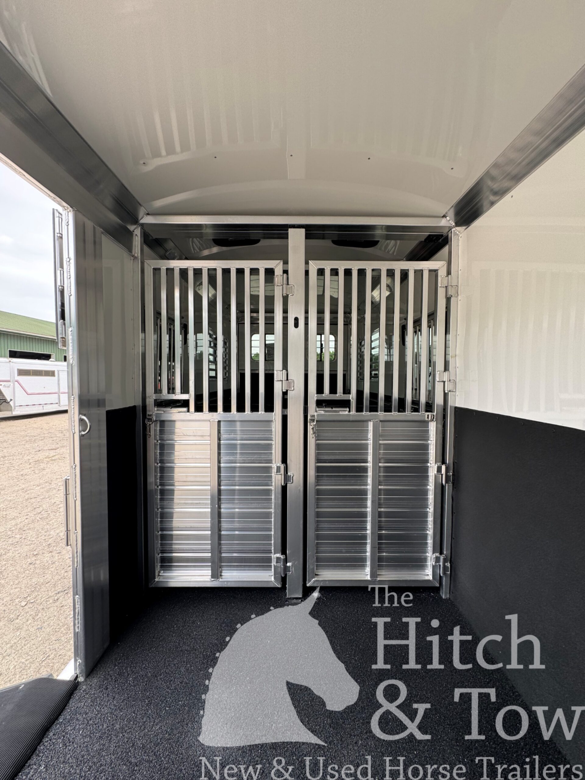 2027 4 STAR 2+1 W/ ROLLING DIVIDER, WERM, 5′ DRESSING ROOM & MORE!! $66,900