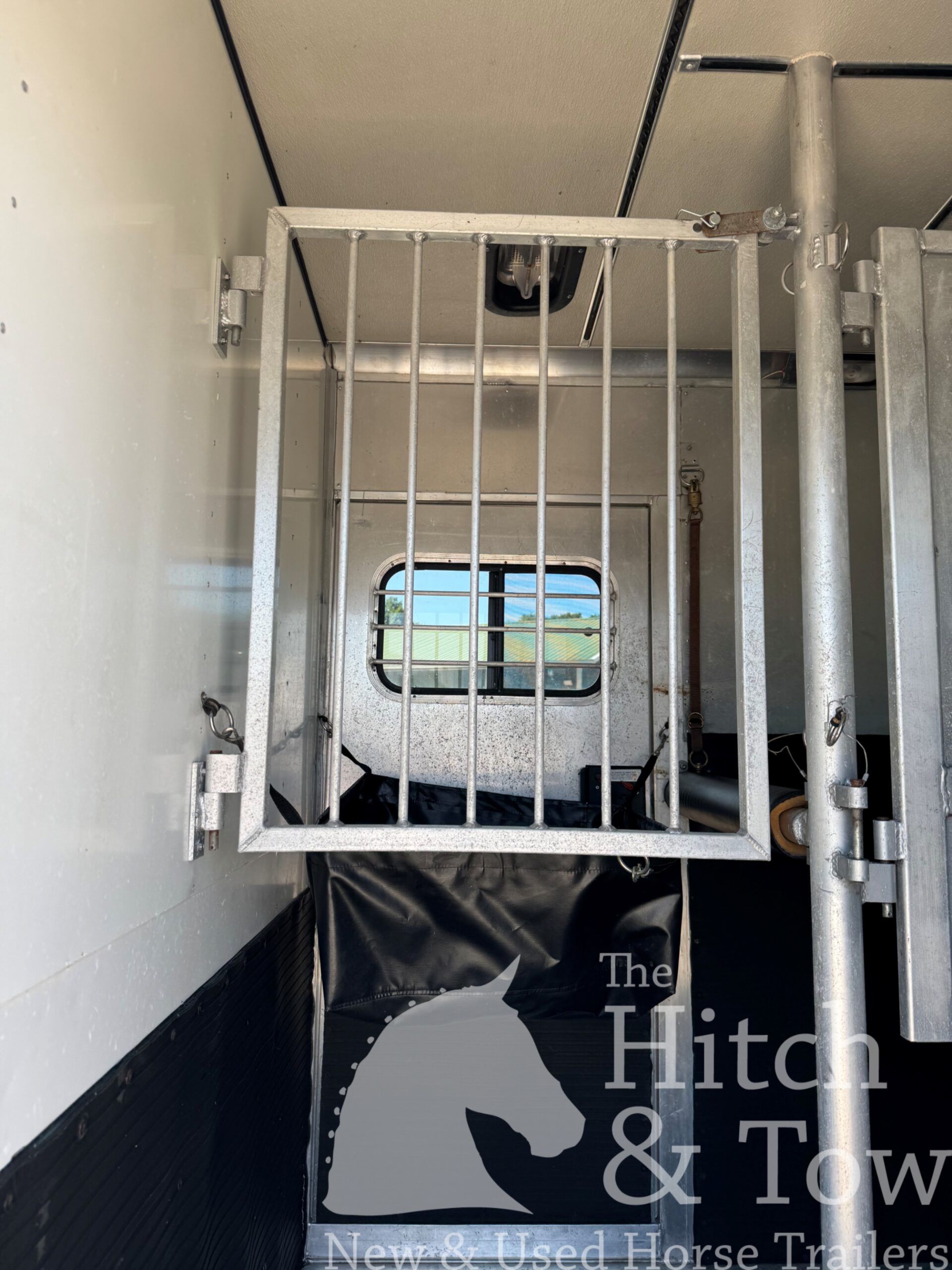 1999 SILVER STAR 2 HORSE BUMPER PULL W/ DRESSING ROOM $9,500