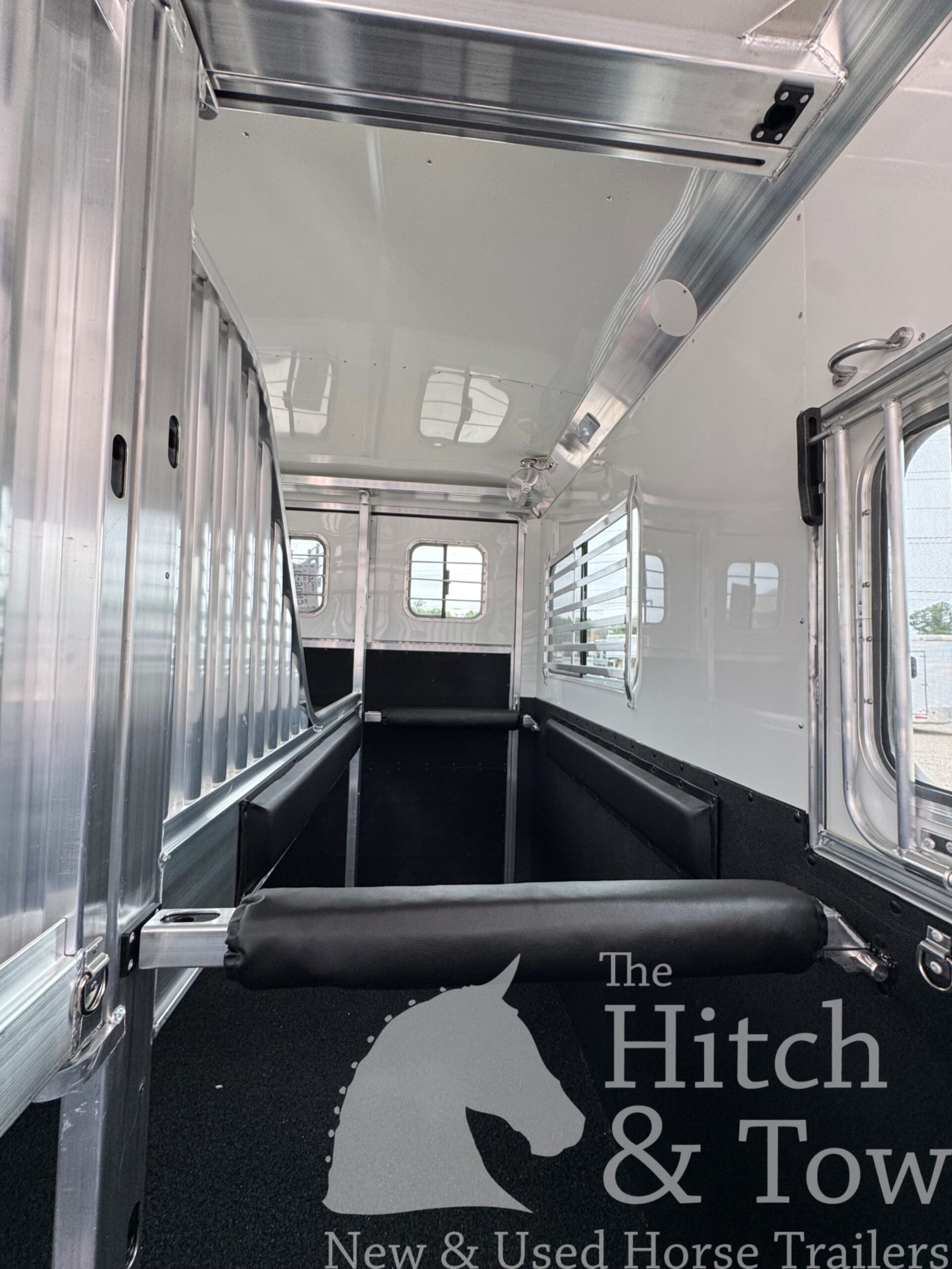 2027 4 STAR 2+1 W/ ROLLING DIVIDER, WERM, 5′ DRESSING ROOM & MORE!! $66,900