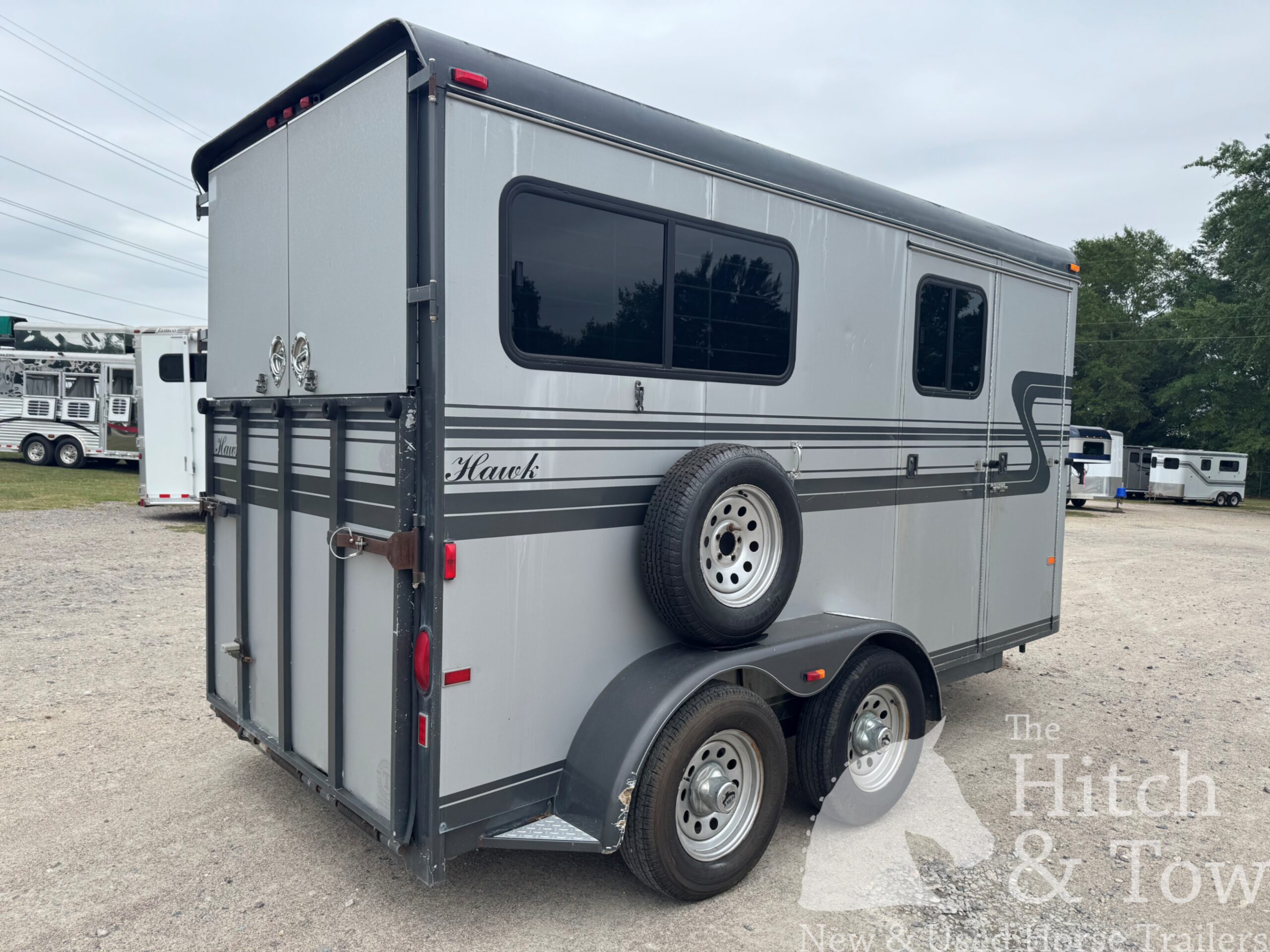 2003 HAWK 2 HORSE BUMPER PULL W/ DRESSING ROOM $7,900