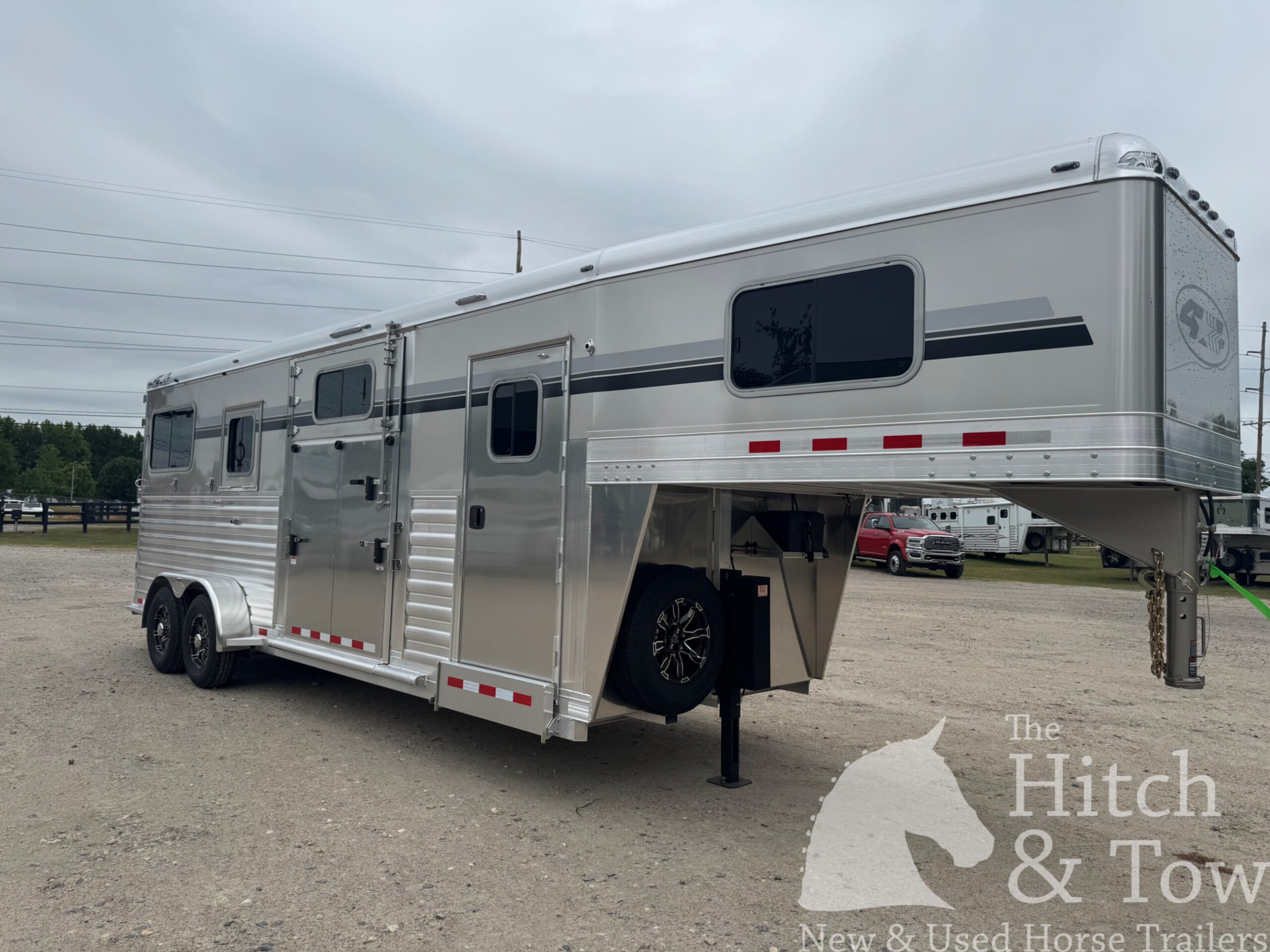 2027 4 STAR 2+1 W/ ROLLING DIVIDER, WERM, 5′ DRESSING ROOM & MORE!! $66,900