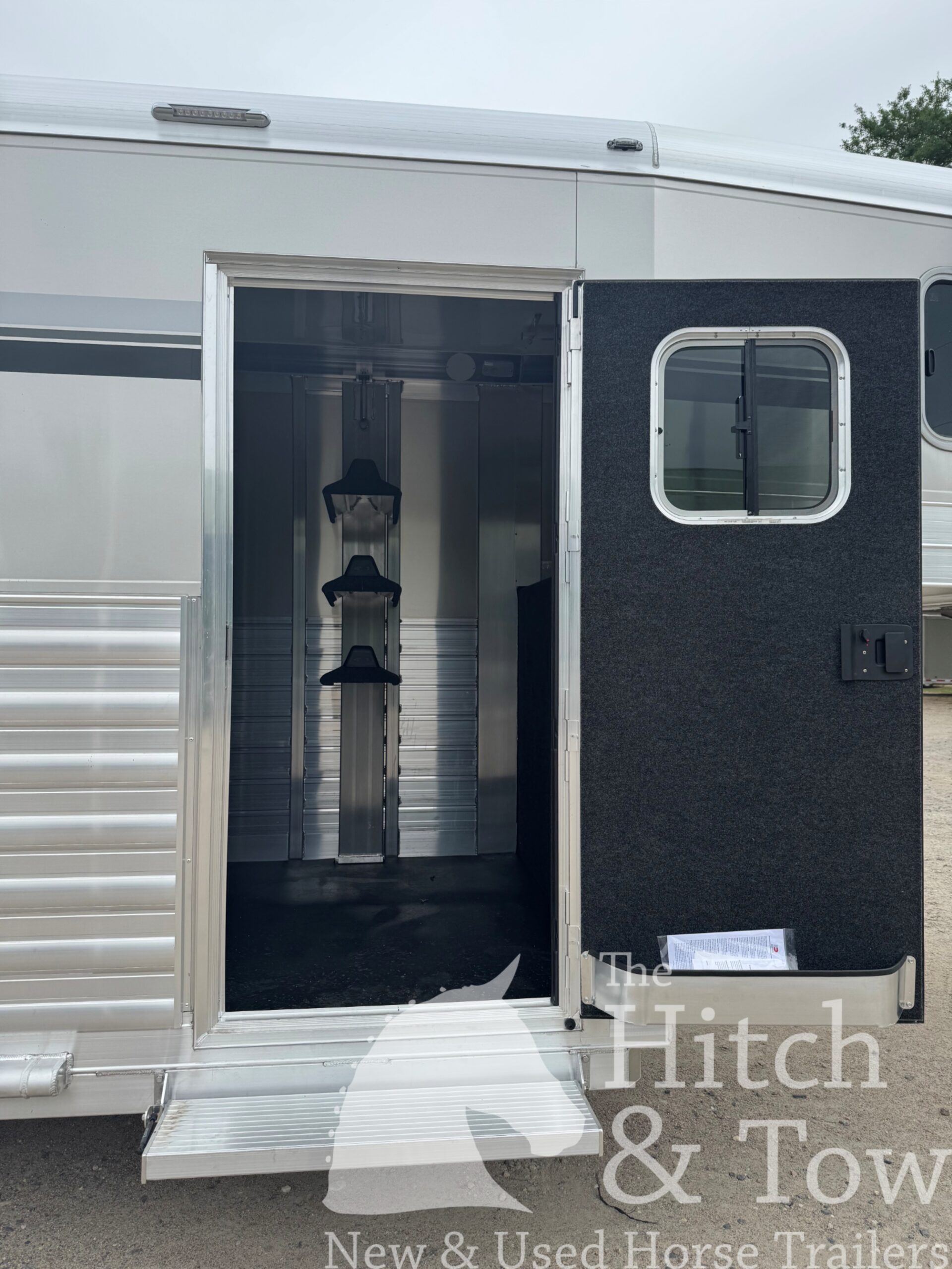 2027 4 STAR 2+1 W/ ROLLING DIVIDER, WERM, 5′ DRESSING ROOM & MORE!! $66,900