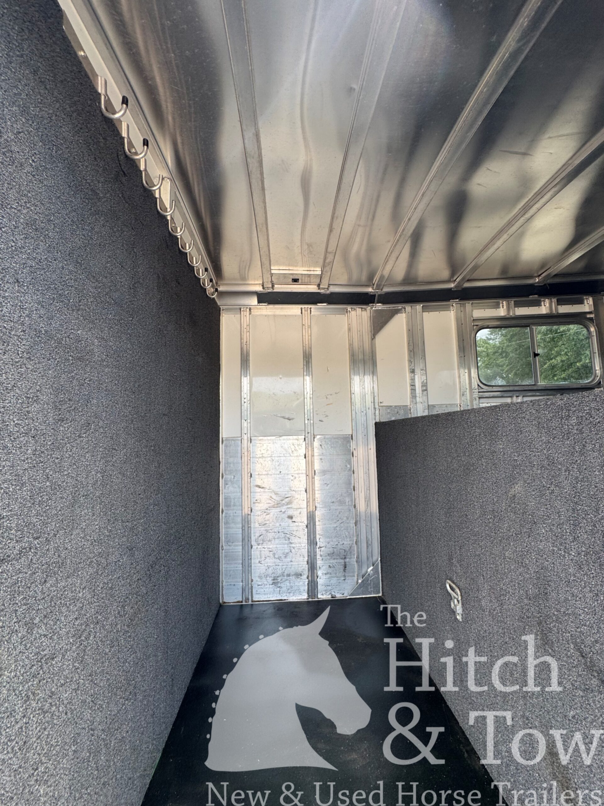 2017 Elite Trailer 4 HORSE HEAD TO HEAD $54,900