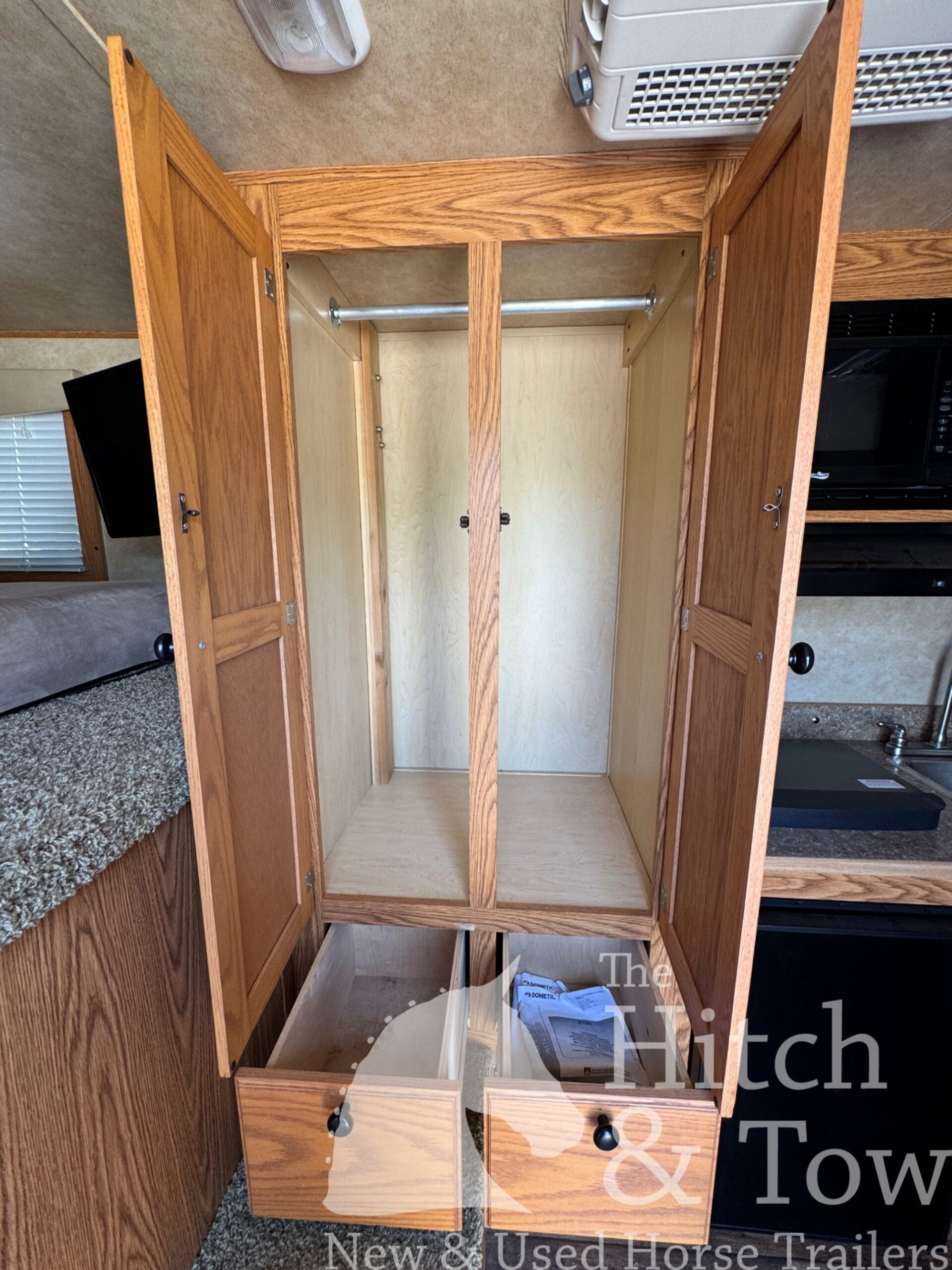 2013 FEATHERLITE 3 HORSE W/ WEEKENDER! $22,500