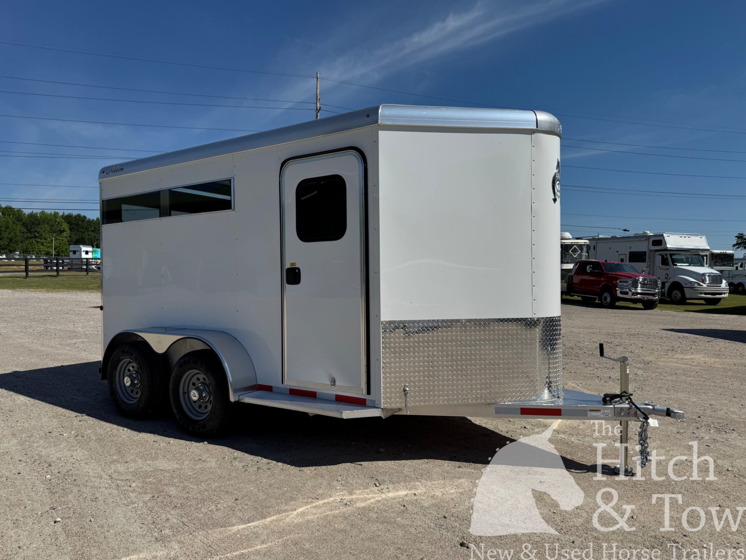 2026 ADAM 2 HORSE SLANT LOAD BUMPER PULL $15,900