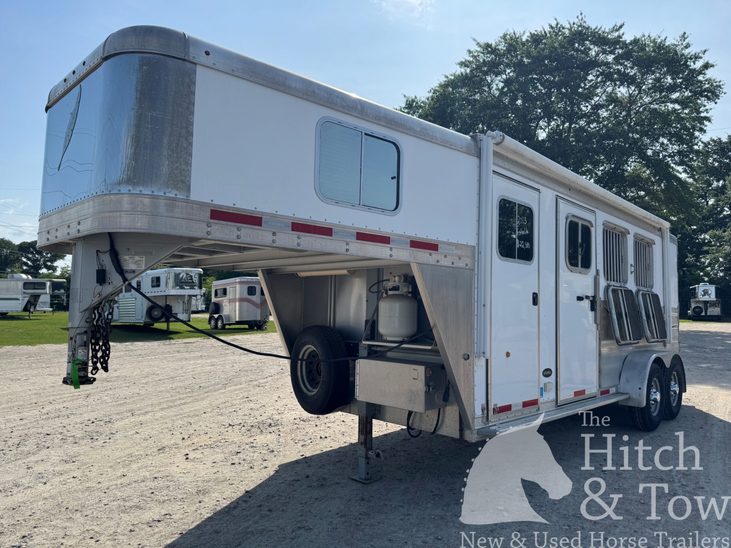 2013 FEATHERLITE 3 HORSE W/ WEEKENDER! $22,500