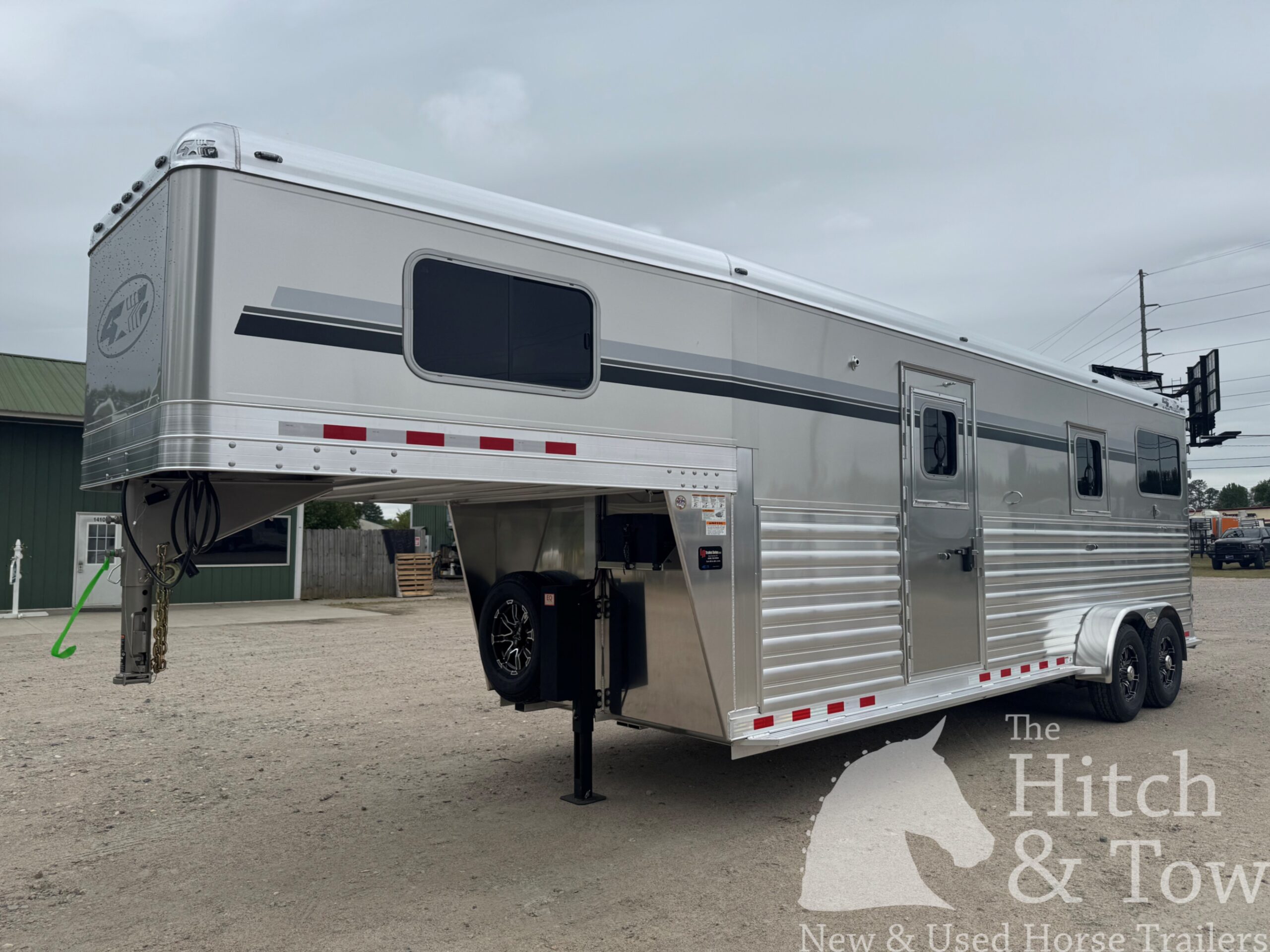 2027 4 STAR 2+1 W/ ROLLING DIVIDER, WERM, 5′ DRESSING ROOM & MORE!! $66,900