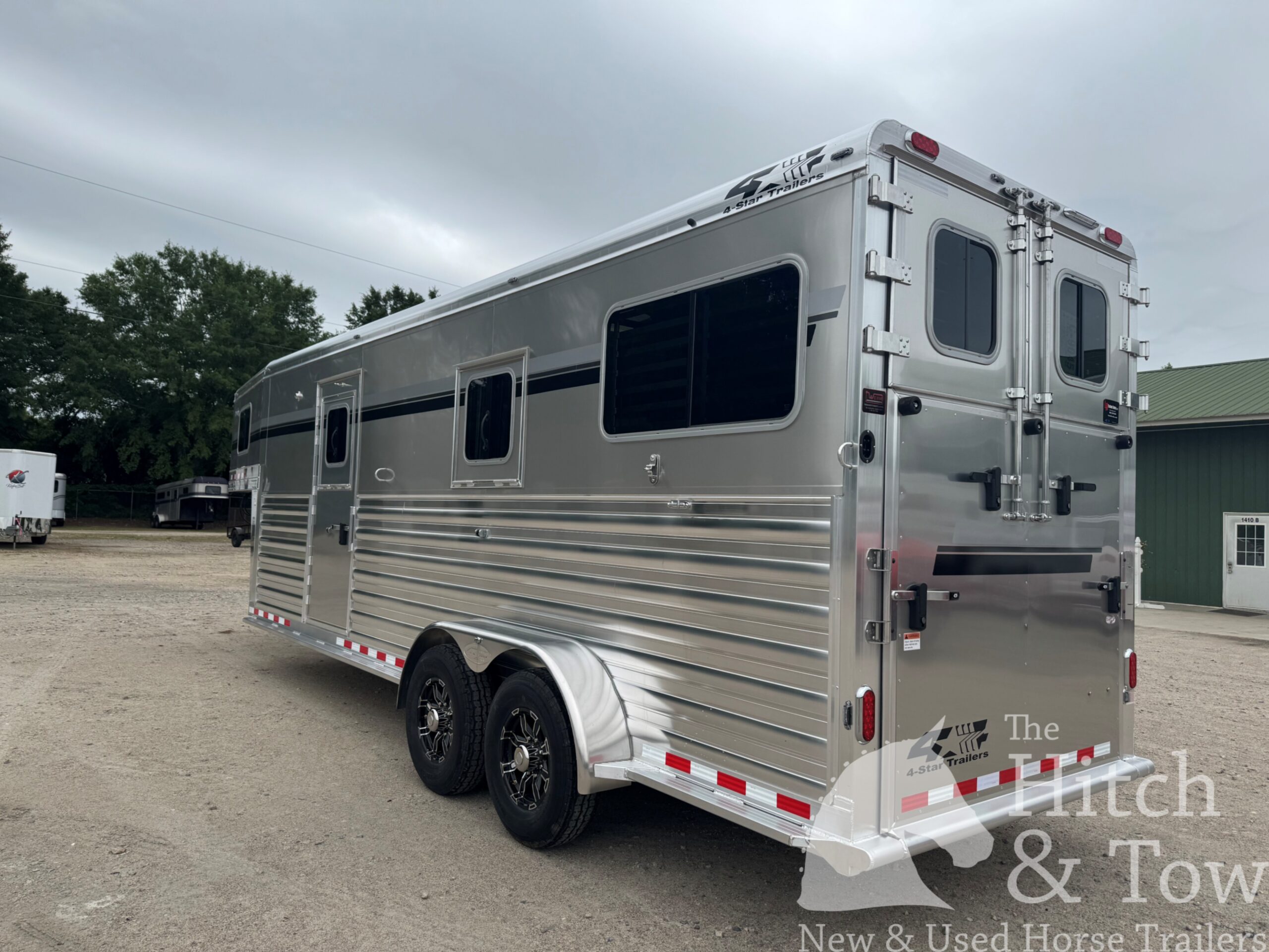 2027 4 STAR 2+1 W/ ROLLING DIVIDER, WERM, 5′ DRESSING ROOM & MORE!! $66,900