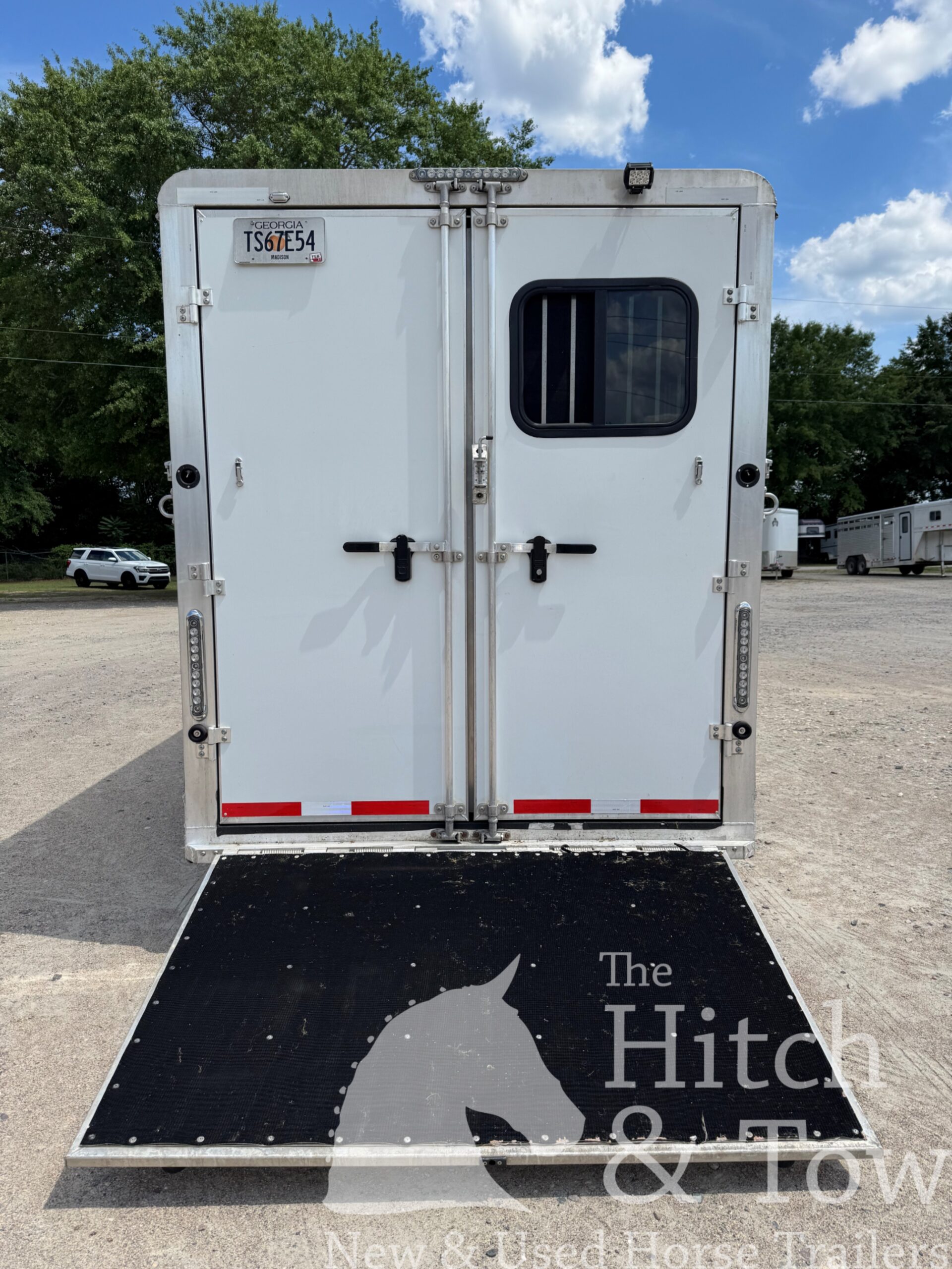 LIGHTLY USED! 2018 SHADOW 4 HORSE SLANT LOAD WEEKENDER W/ UPGRADES! $31,900