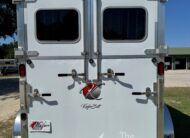 2026 KIEFERBILT KRUISER 2 HORSE BUMPER PULL W/ DRESSING ROOM $21,500
