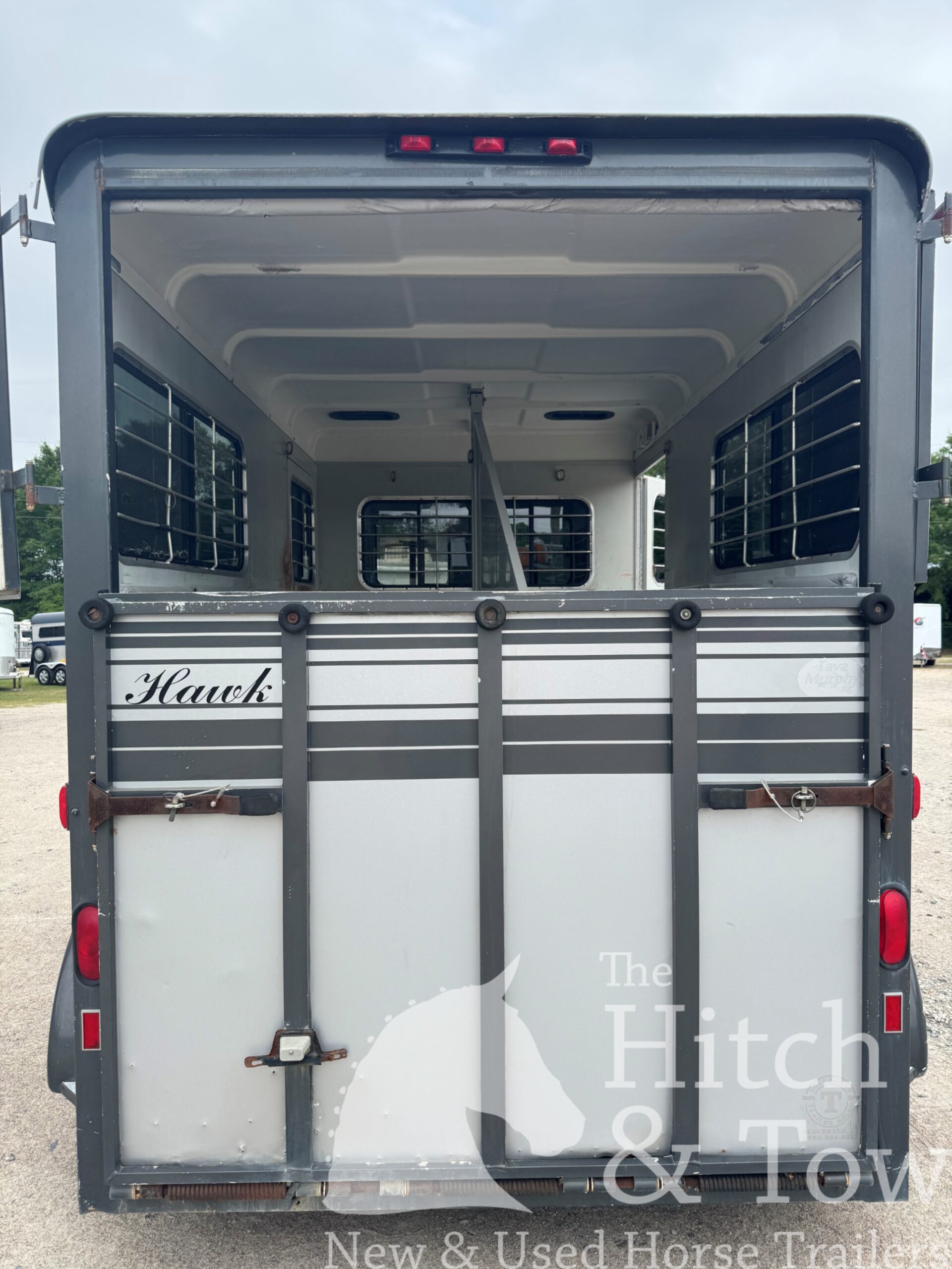 2003 HAWK 2 HORSE BUMPER PULL W/ DRESSING ROOM $7,900