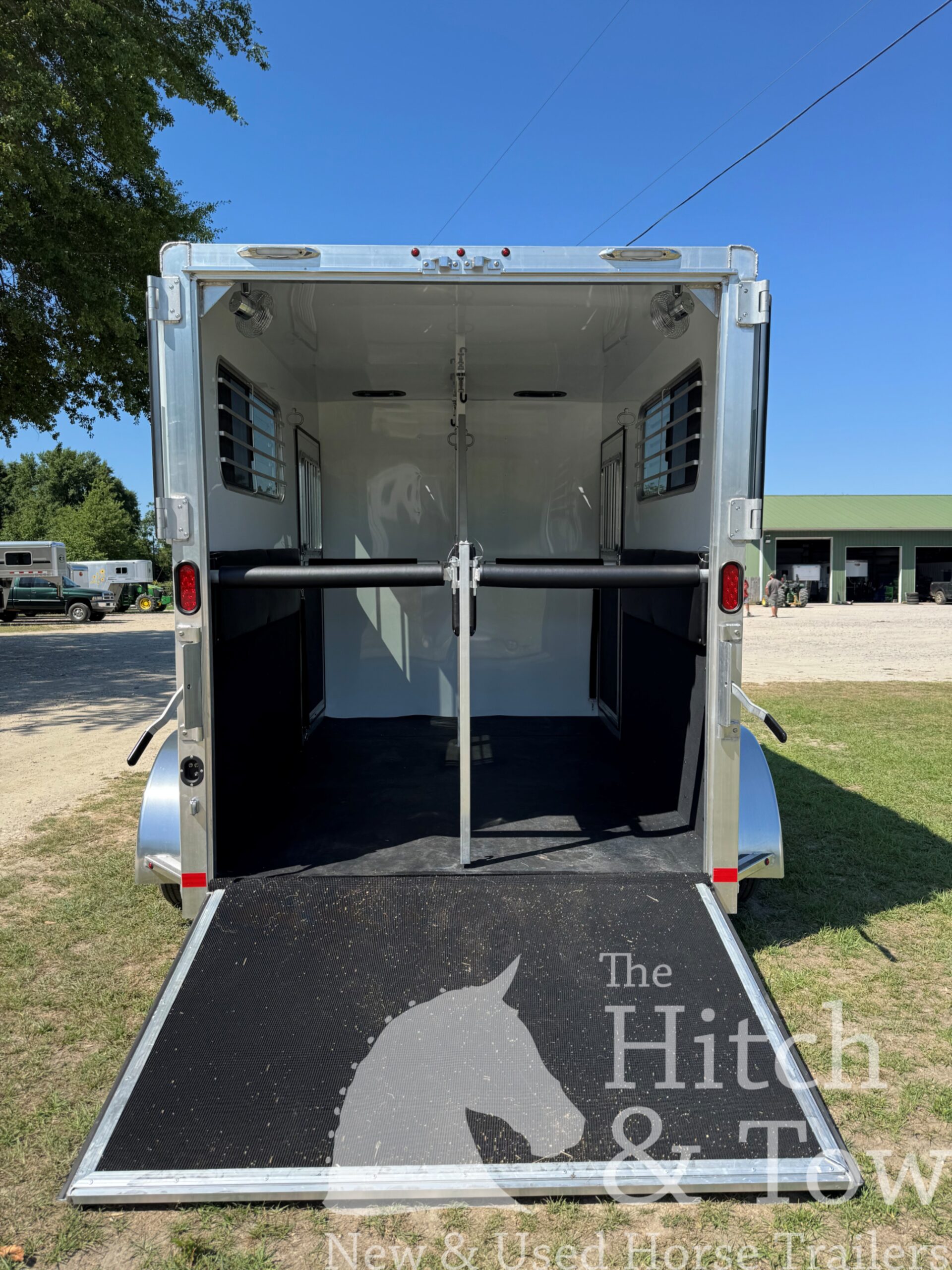 2026 KIEFERBILT KRUISER 2 HORSE BUMPER PULL W/ DRESSING ROOM $21,500