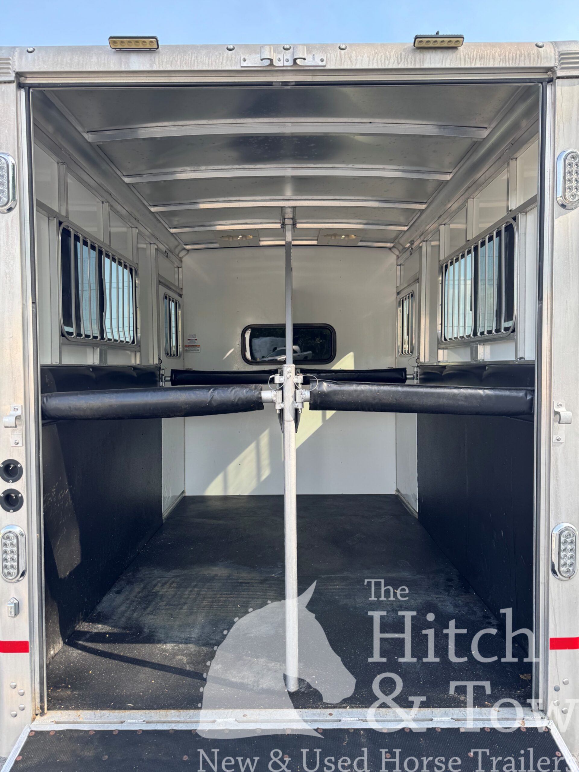 2021 SUNDOWNER CHARTER TRAILER SE $19,900