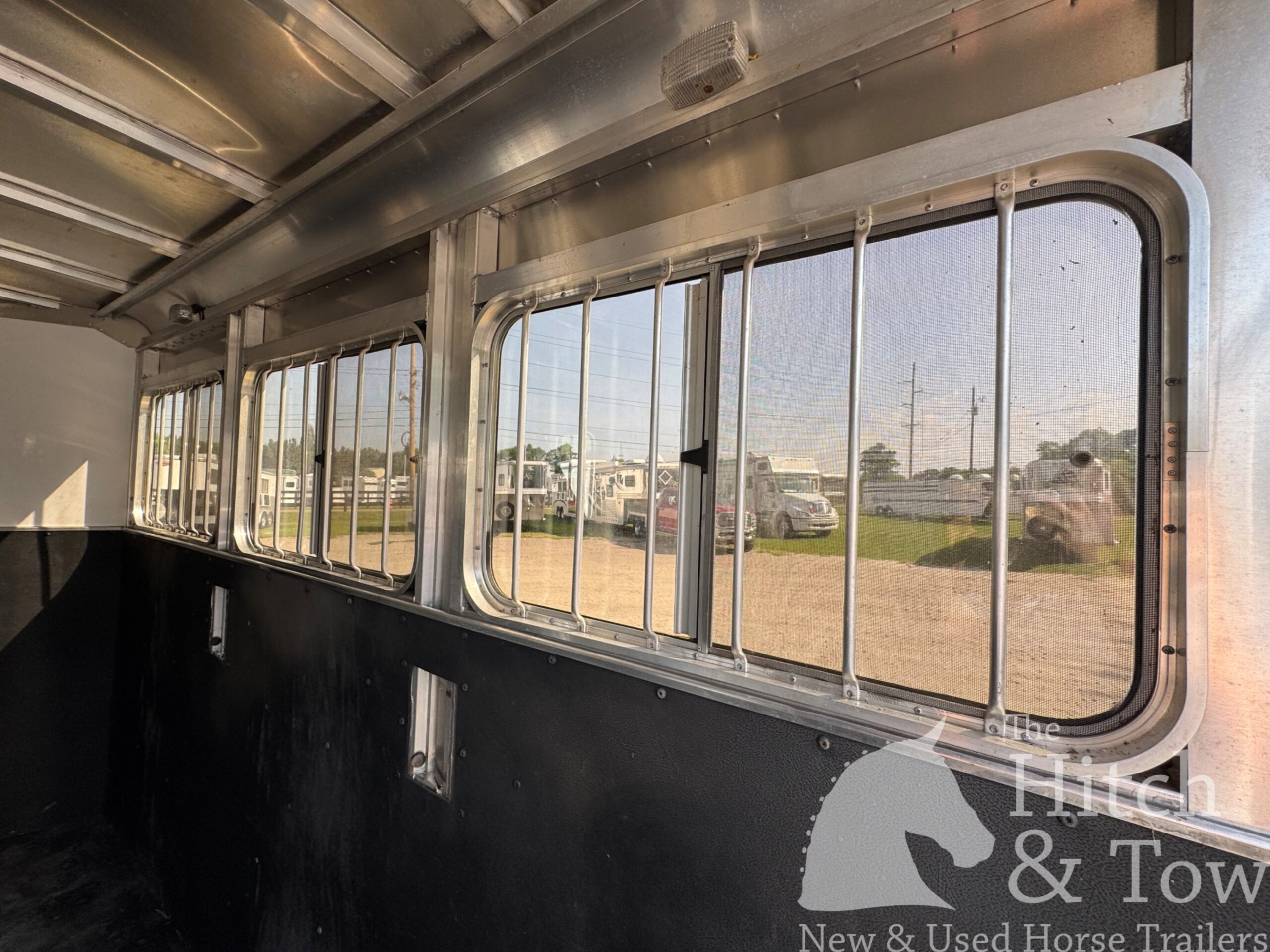 2013 FEATHERLITE 3 HORSE W/ WEEKENDER! $22,500