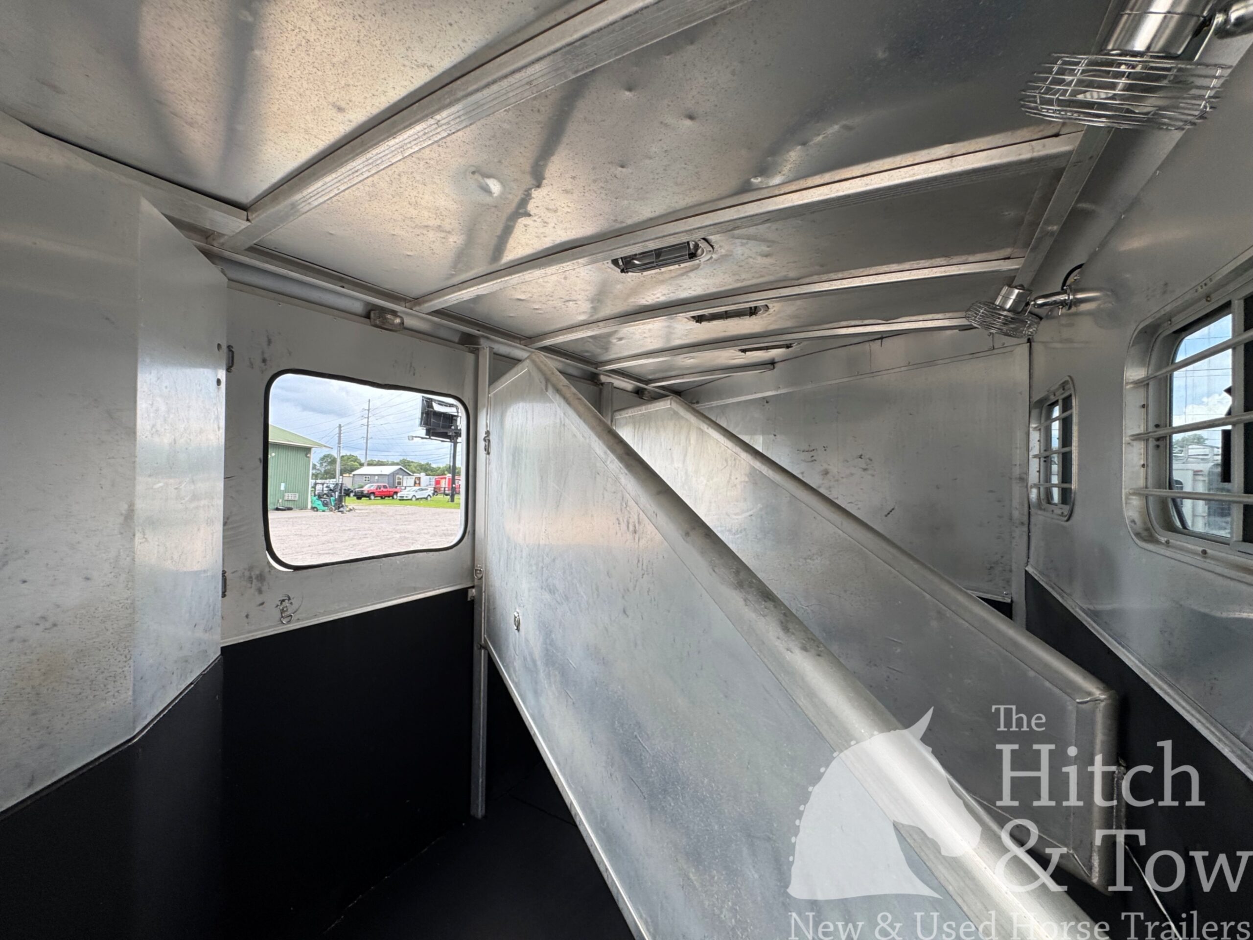 2001 EXISS 3 HORSE SLANT GOOSENECK TRAILER $10,900