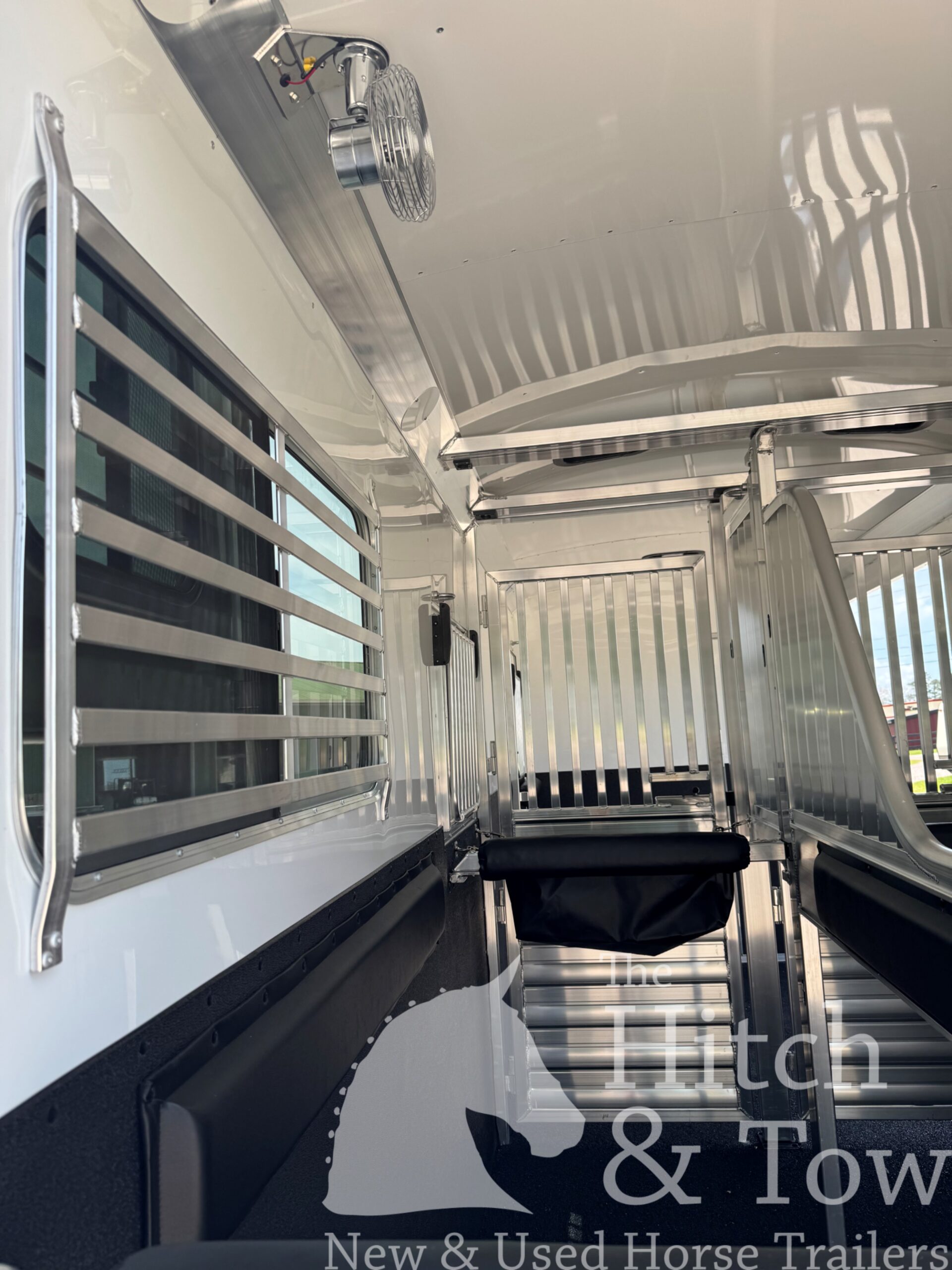 2027 4 STAR 2+1 W/ ROLLING DIVIDER, WERM, 5′ DRESSING ROOM & MORE!! $64,900
