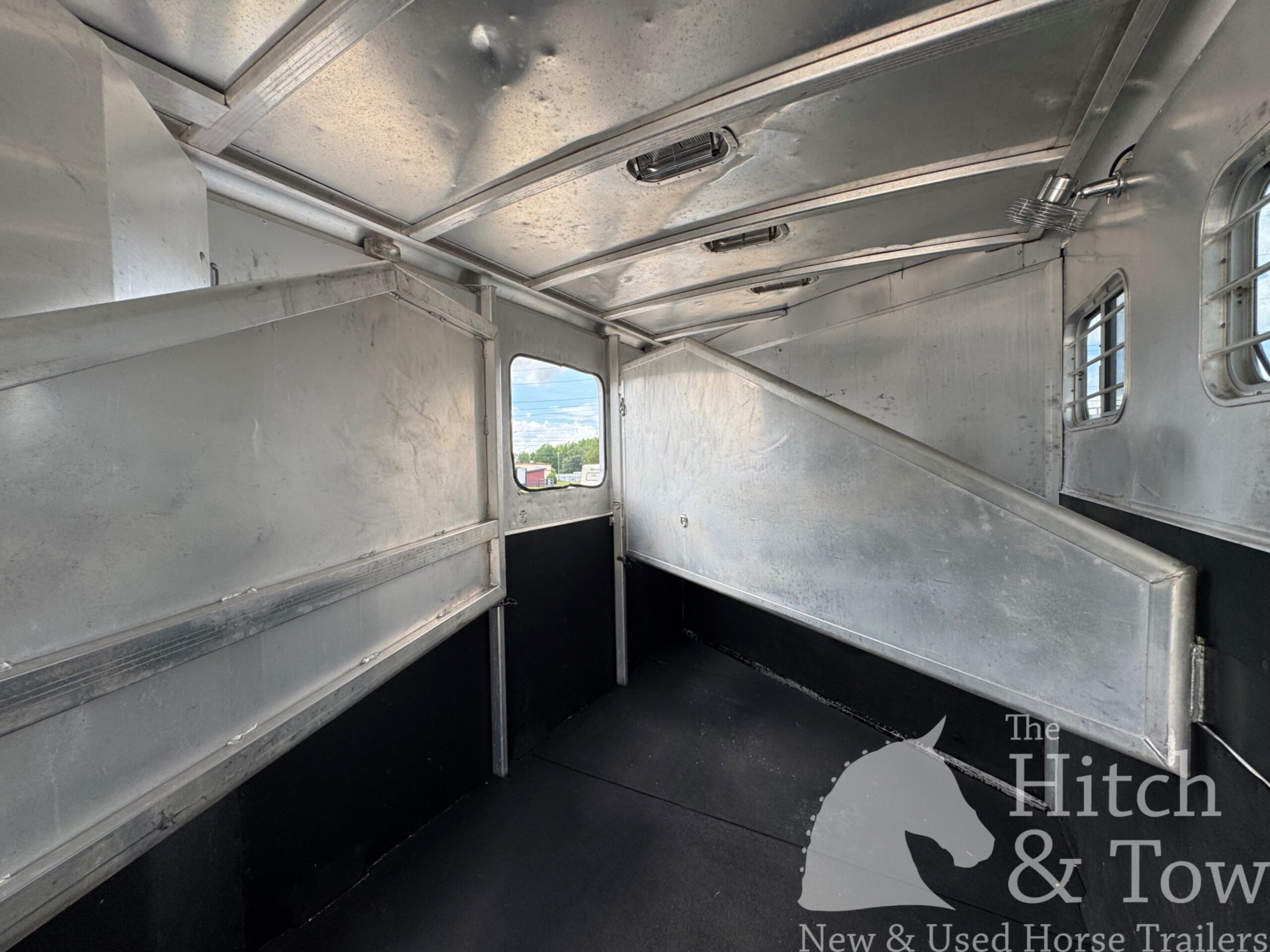 2001 EXISS 3 HORSE SLANT GOOSENECK TRAILER $10,900