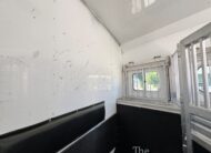 2006 ELITE 4 HORSE W/ 20′ LIVING QUARTERS, TONS OF UPGRADES, & TONS OF STORAGE!! $69,900