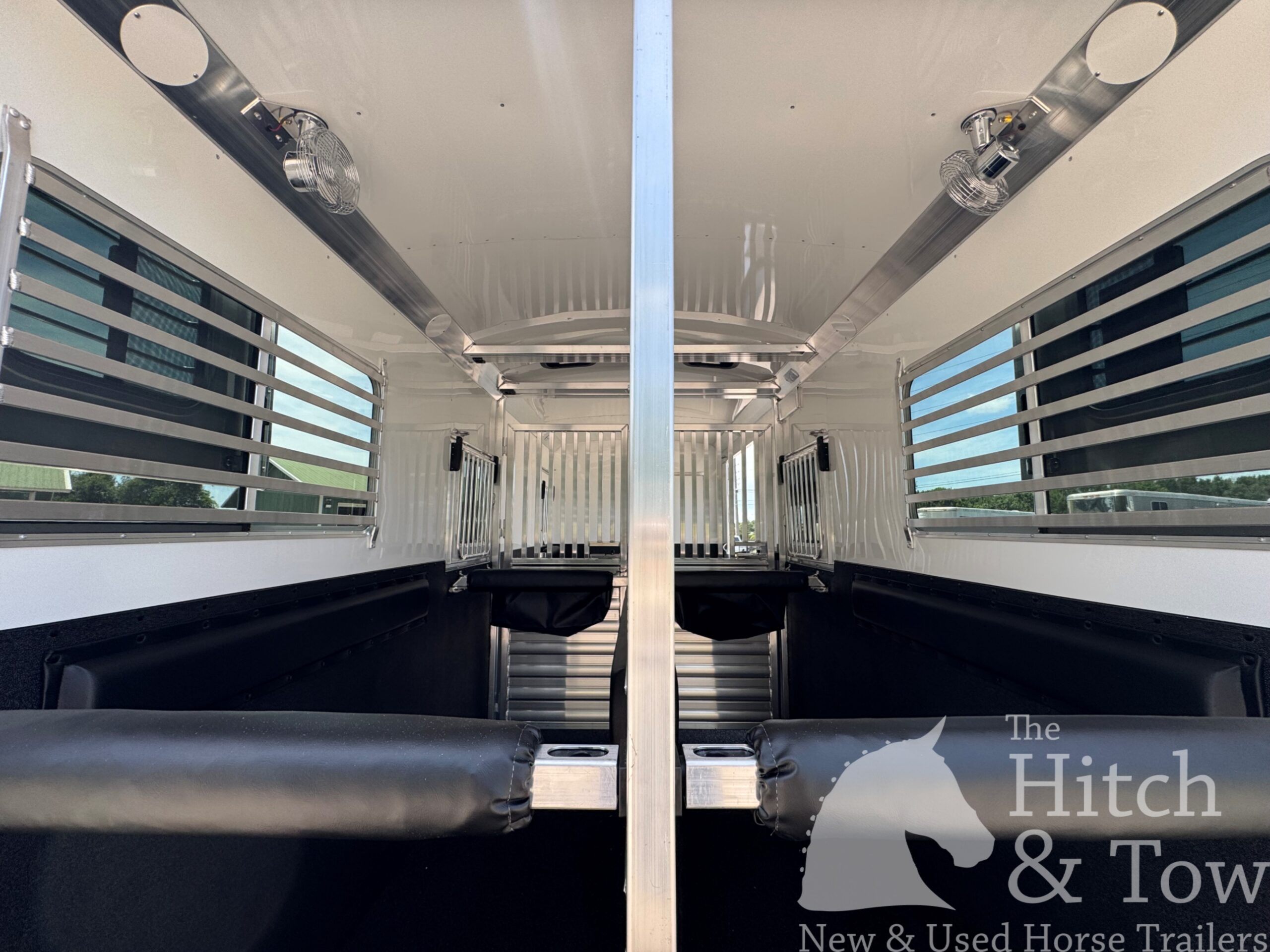 2027 4 STAR 2+1 W/ ROLLING DIVIDER, WERM, 5′ DRESSING ROOM & MORE!! $64,900