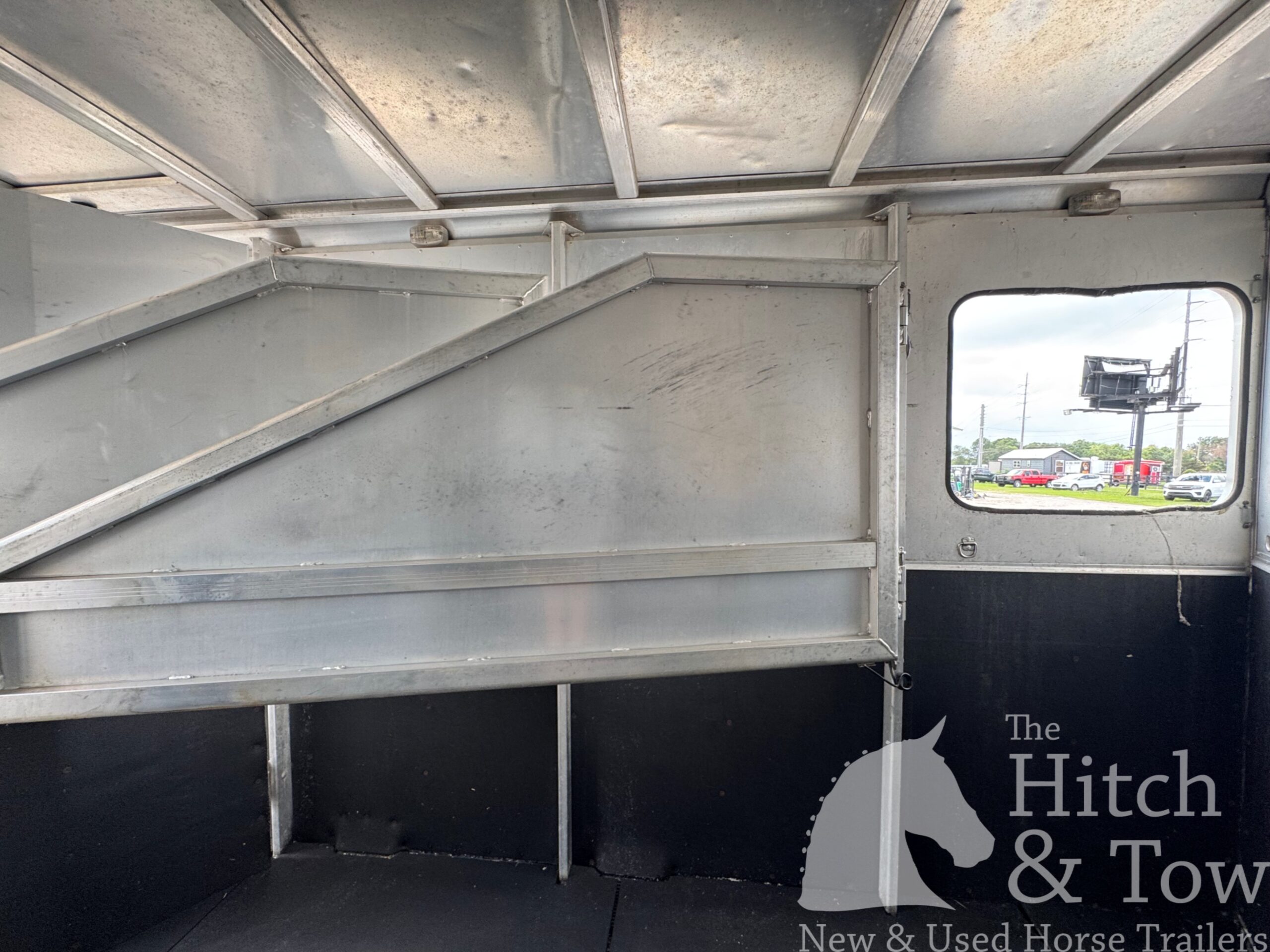 2001 EXISS 3 HORSE SLANT GOOSENECK TRAILER $10,900