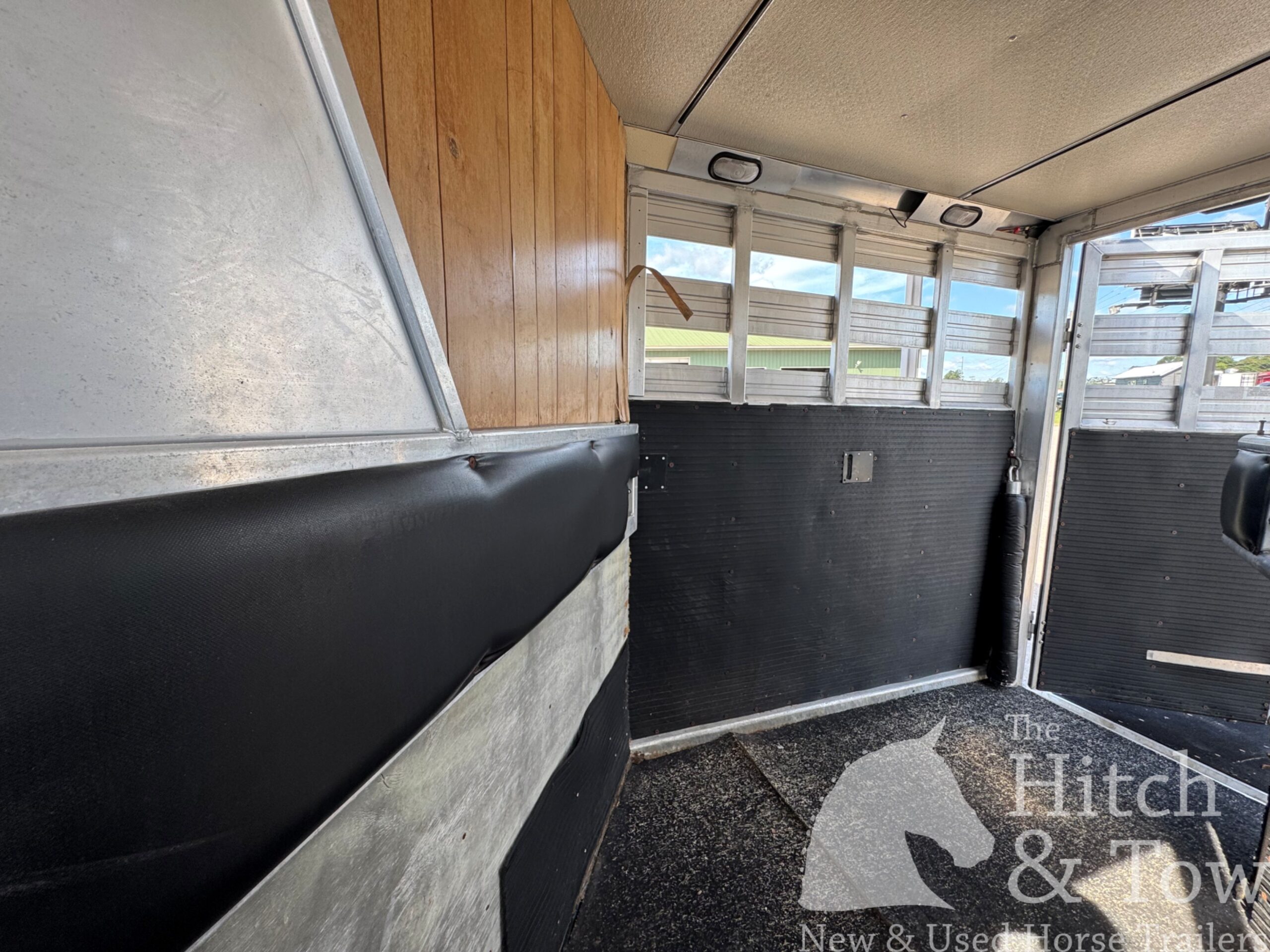 1997 SILVER STAR 2 HORSE W/ WEEKENDER! $14,900