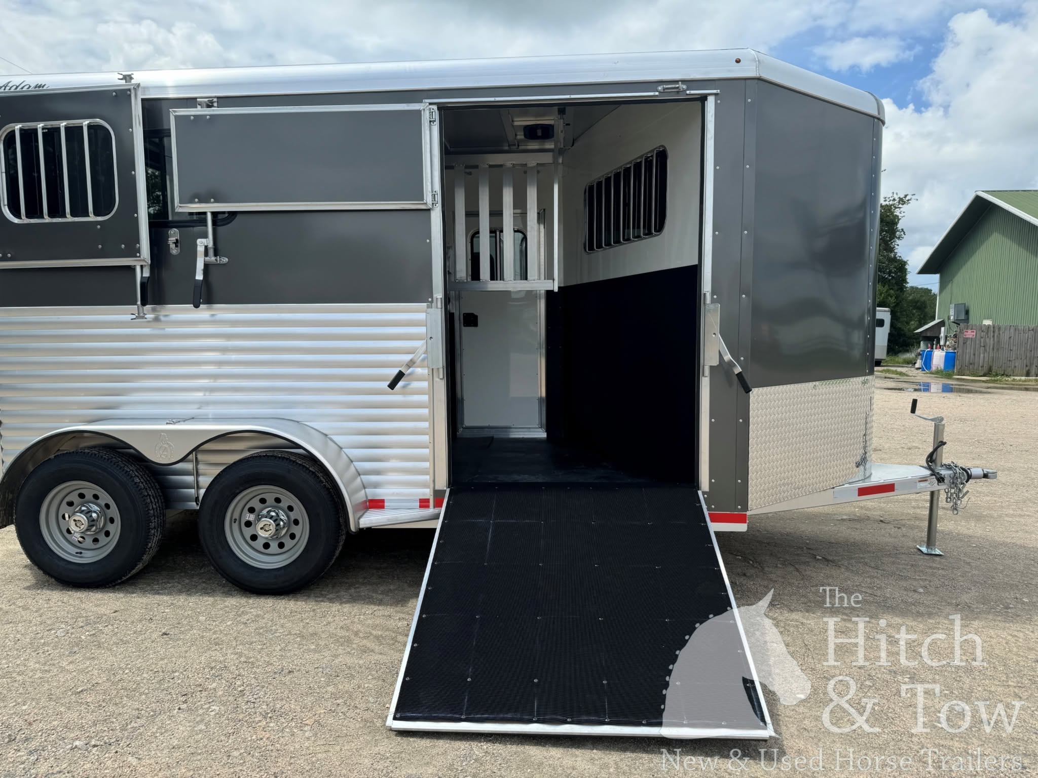 2027 ADAM JULITE 2 HORSE BUMPER PULL W/ SIDE RAMP $22,500