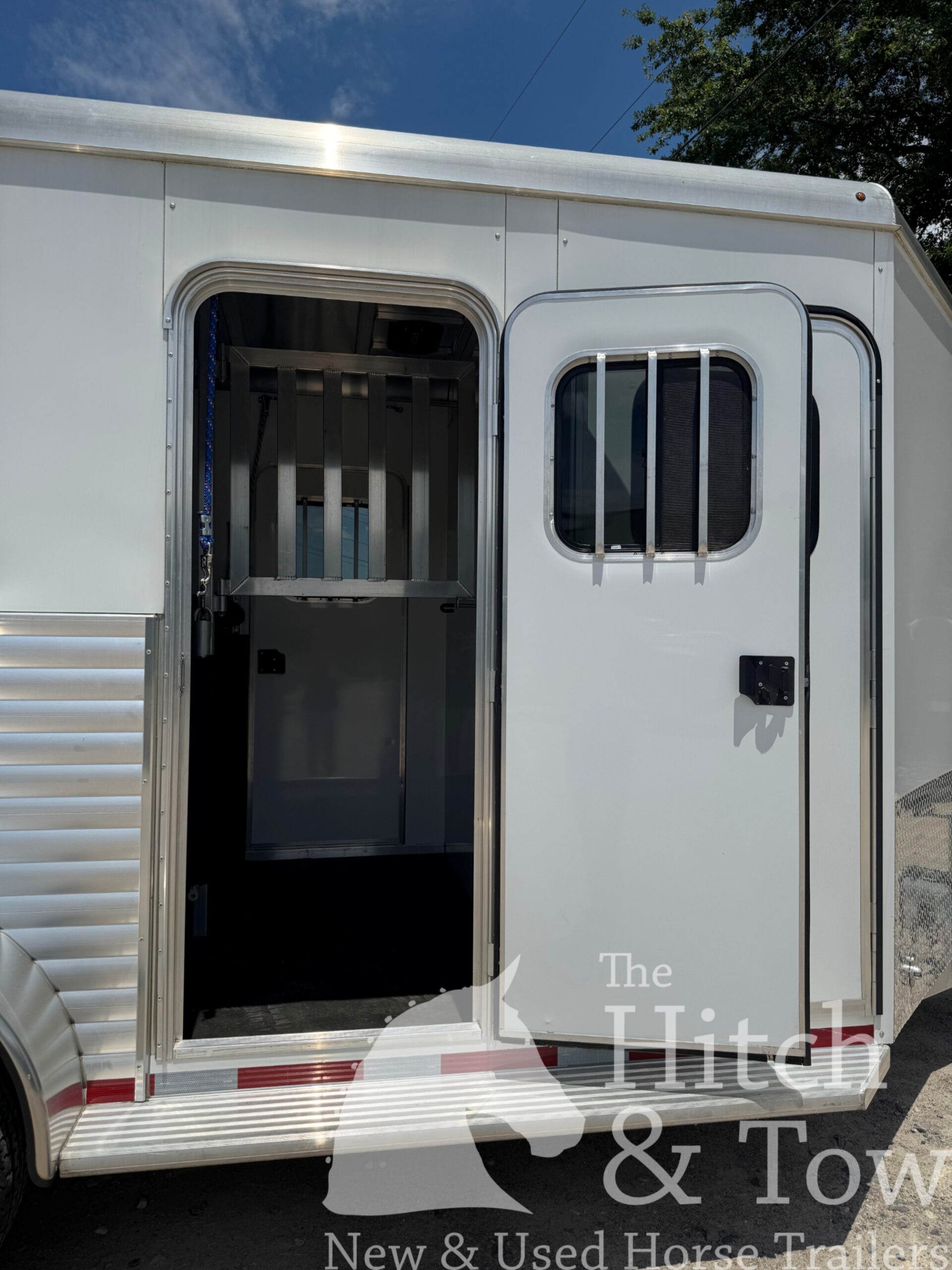 2024 ADAM 2 HORSE BUMPER PULL W/ DRESSING ROOM! $16,900