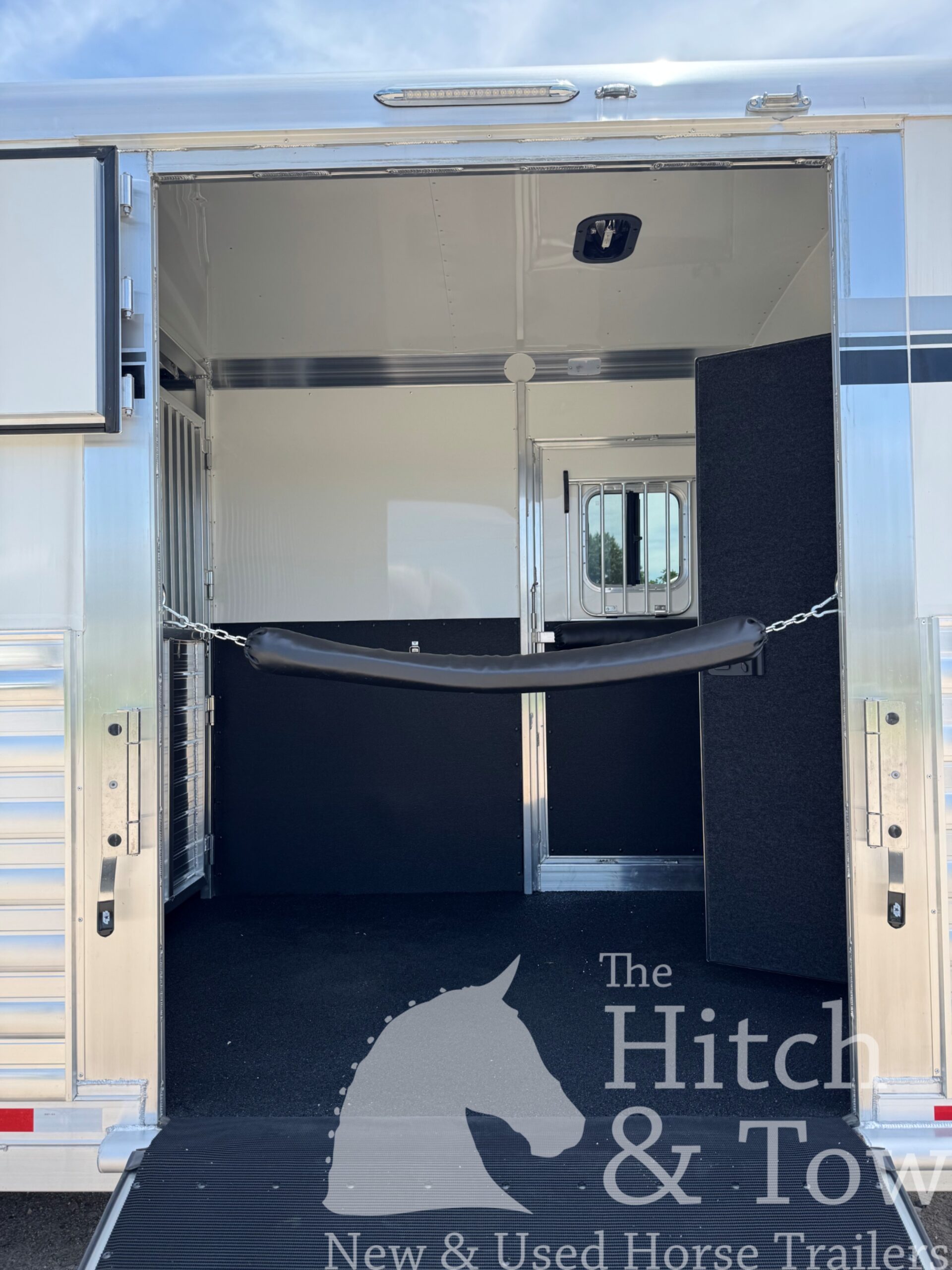 2027 4 STAR 2+1 W/ ROLLING DIVIDER, WERM, 5′ DRESSING ROOM & MORE!! $64,900