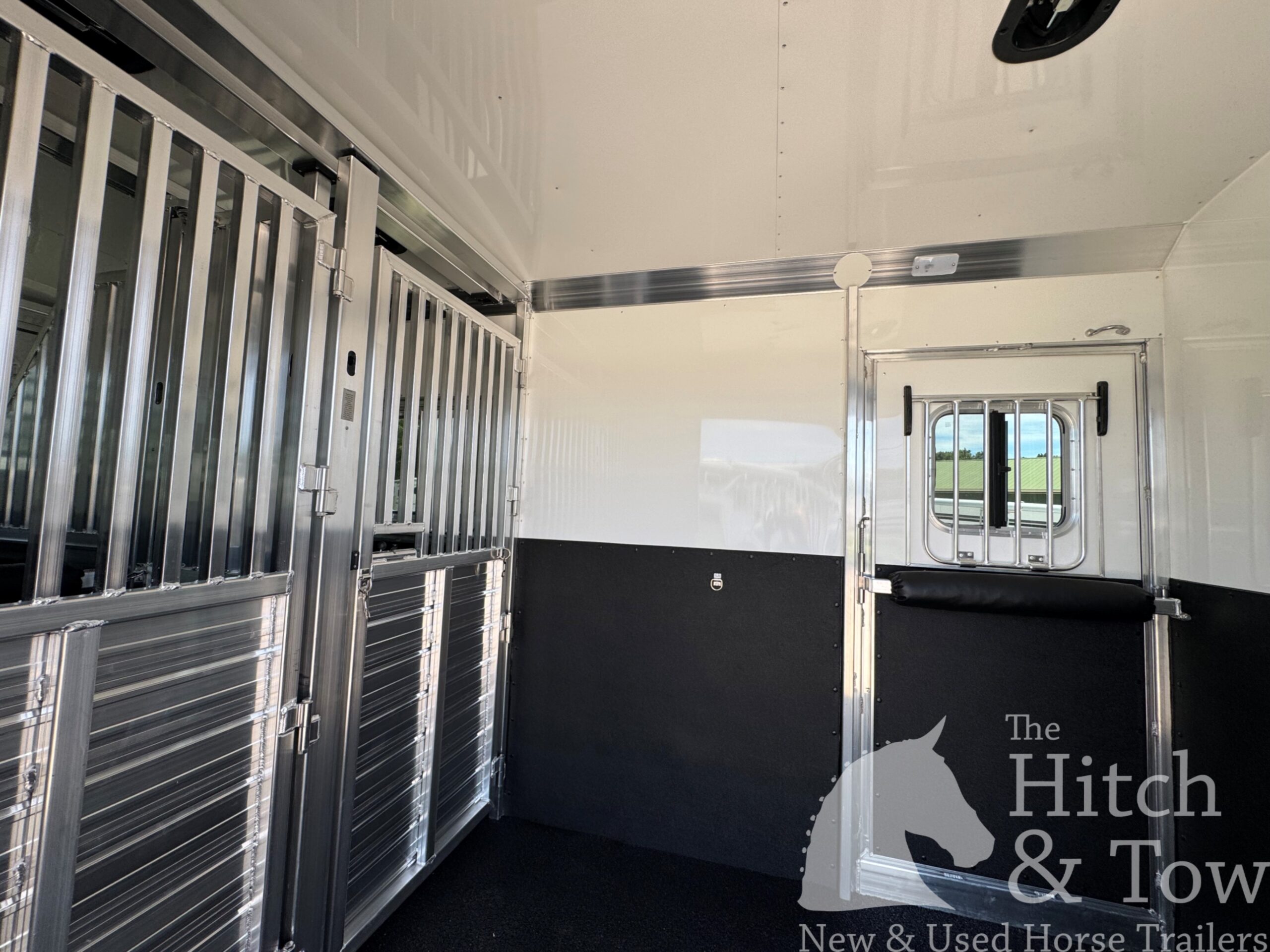 2027 4 STAR 2+1 W/ ROLLING DIVIDER, WERM, 5′ DRESSING ROOM & MORE!! $64,900