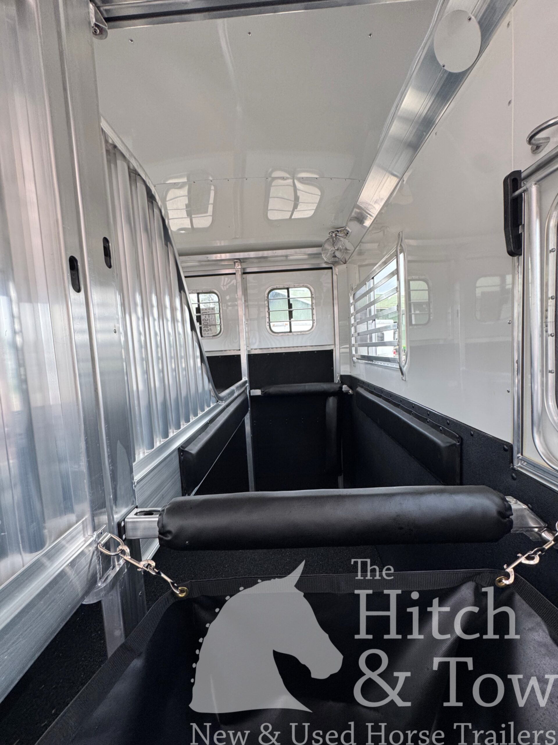 2026 4 STAR 2+1 W/ ROLLING DIVIDER, WERM, 5′ DRESSING ROOM & MORE!! $62,900