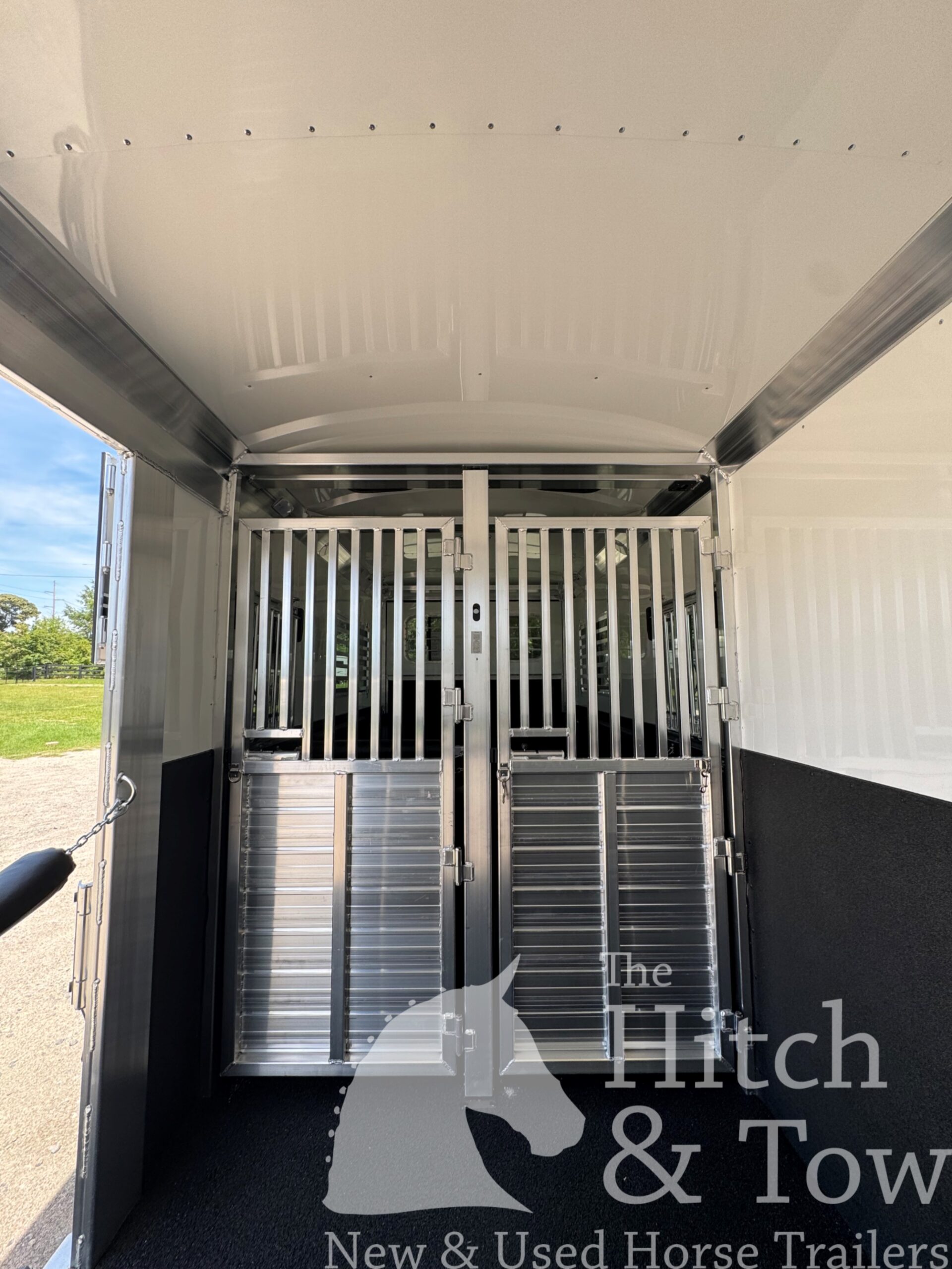 2027 4 STAR 2+1 W/ ROLLING DIVIDER, WERM, 5′ DRESSING ROOM & MORE!! $64,900