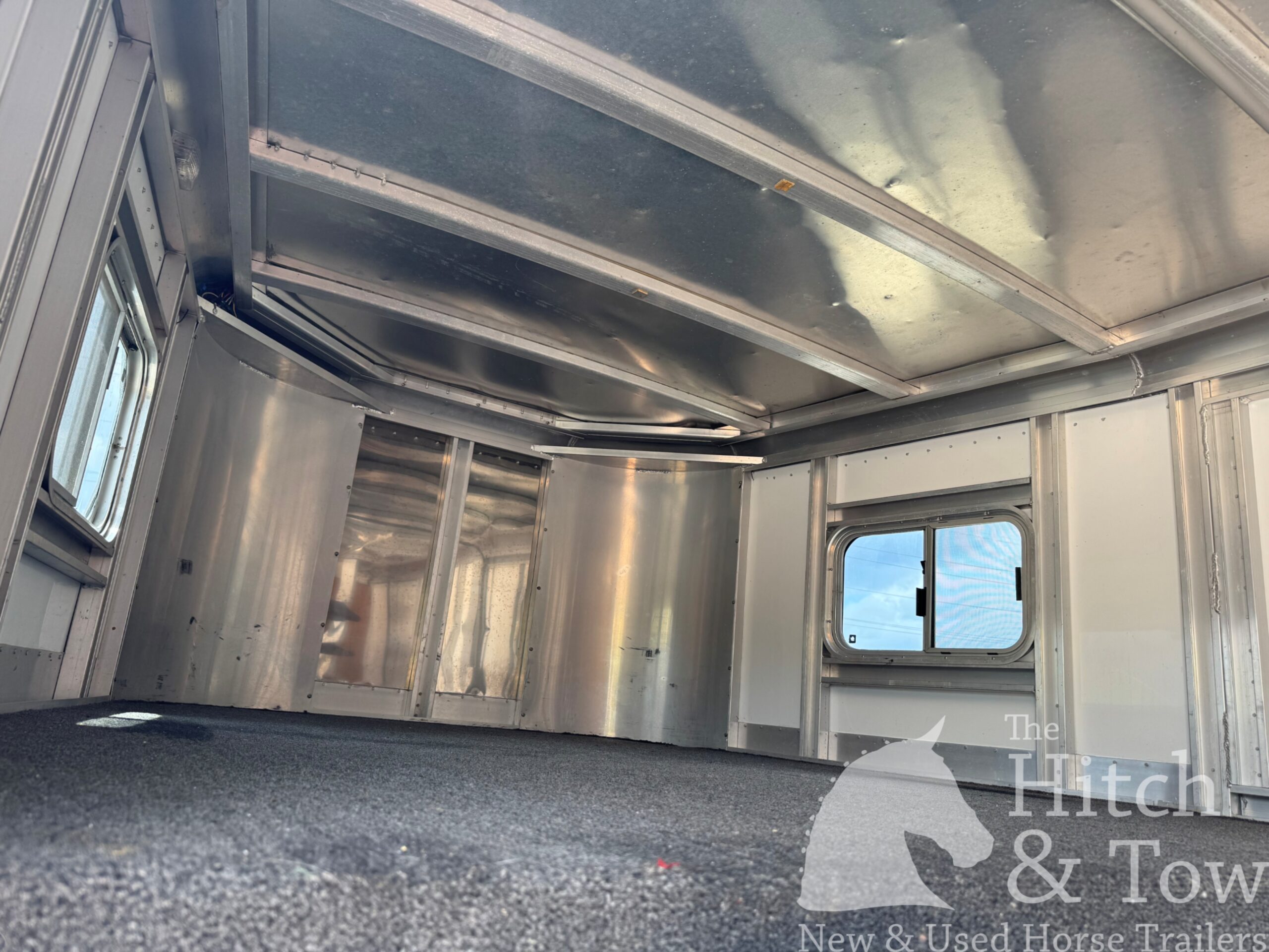 2001 EXISS 3 HORSE SLANT GOOSENECK TRAILER $10,900