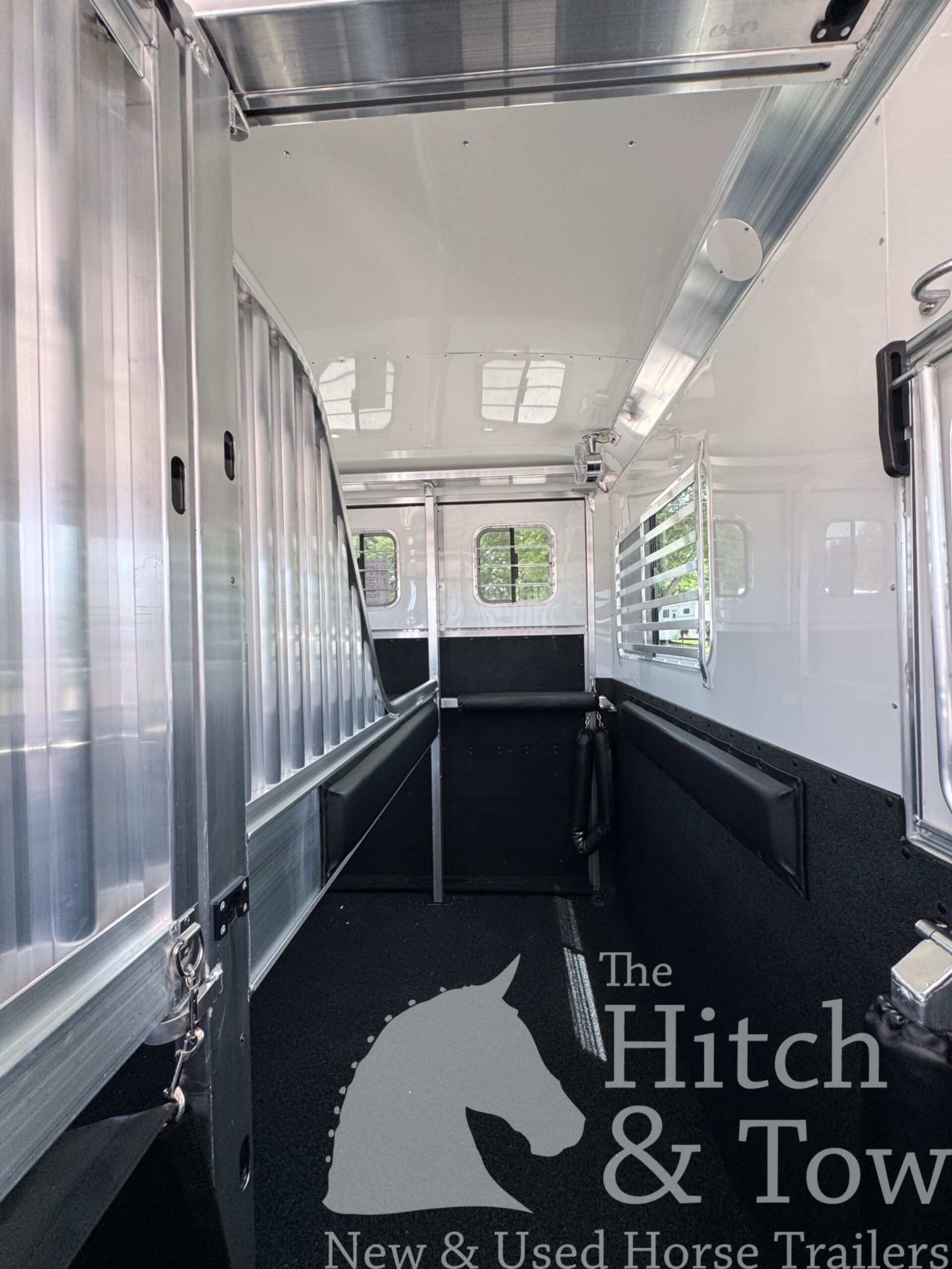 2027 4 STAR 2+1 W/ ROLLING DIVIDER, WERM, 5′ DRESSING ROOM & MORE!! $64,900