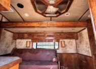 2006 ELITE 4 HORSE W/ 20′ LIVING QUARTERS, TONS OF UPGRADES, & TONS OF STORAGE!! $69,900