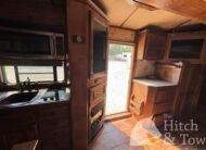 2006 ELITE 4 HORSE W/ 20′ LIVING QUARTERS, TONS OF UPGRADES, & TONS OF STORAGE!! $69,900