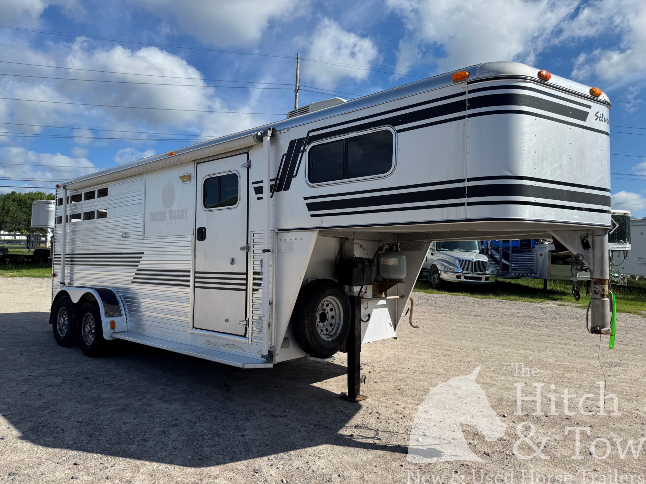 1997 SILVER STAR 2 HORSE W/ WEEKENDER! $14,900