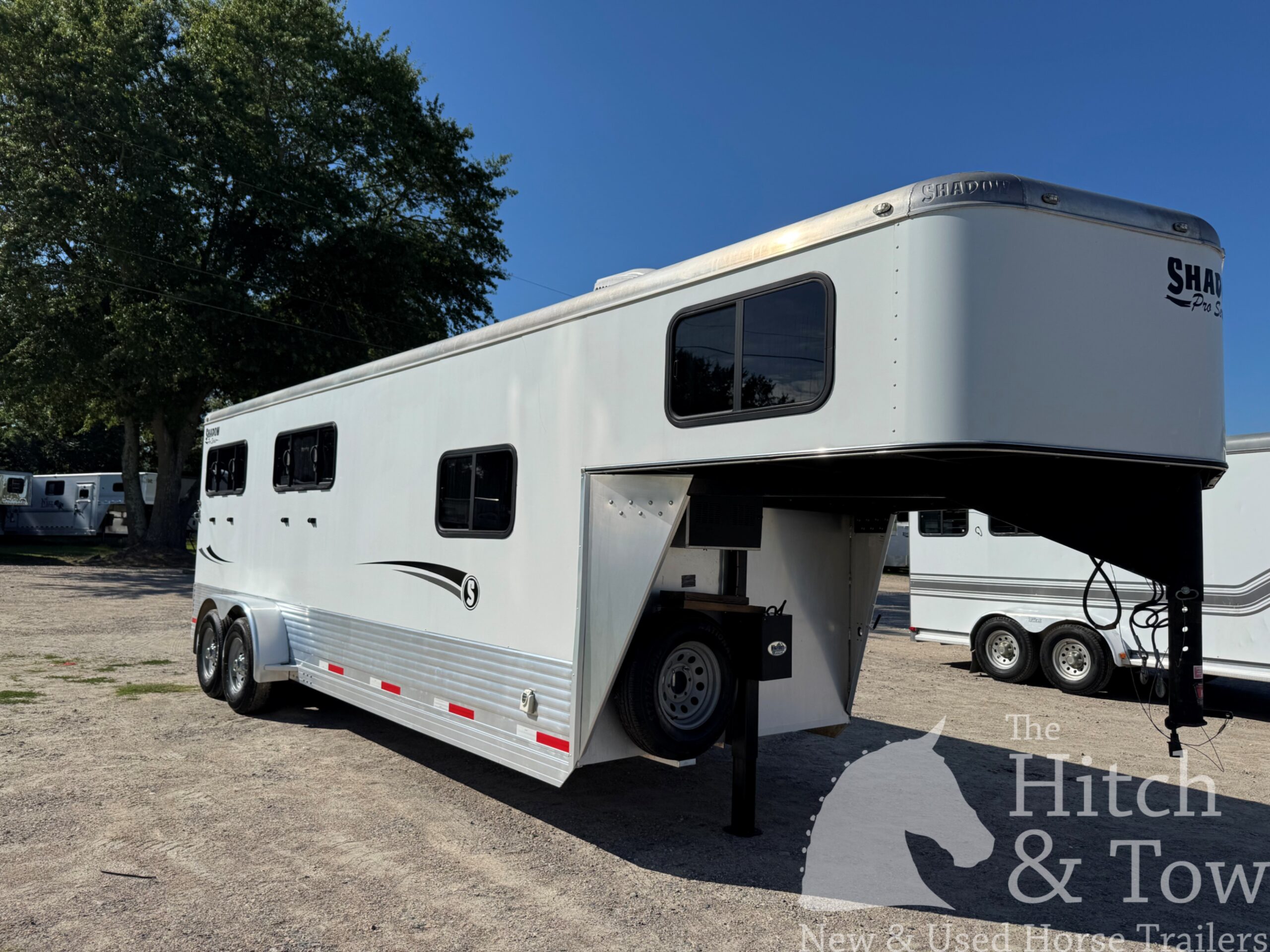 LIGHTLY USED! 2018 SHADOW 4 HORSE SLANT LOAD W/ UPGRADES! $25,900