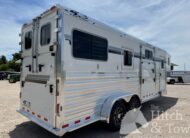 2027 4 STAR 2+1 W/ ROLLING DIVIDER, WERM, 5′ DRESSING ROOM & MORE!! $64,900