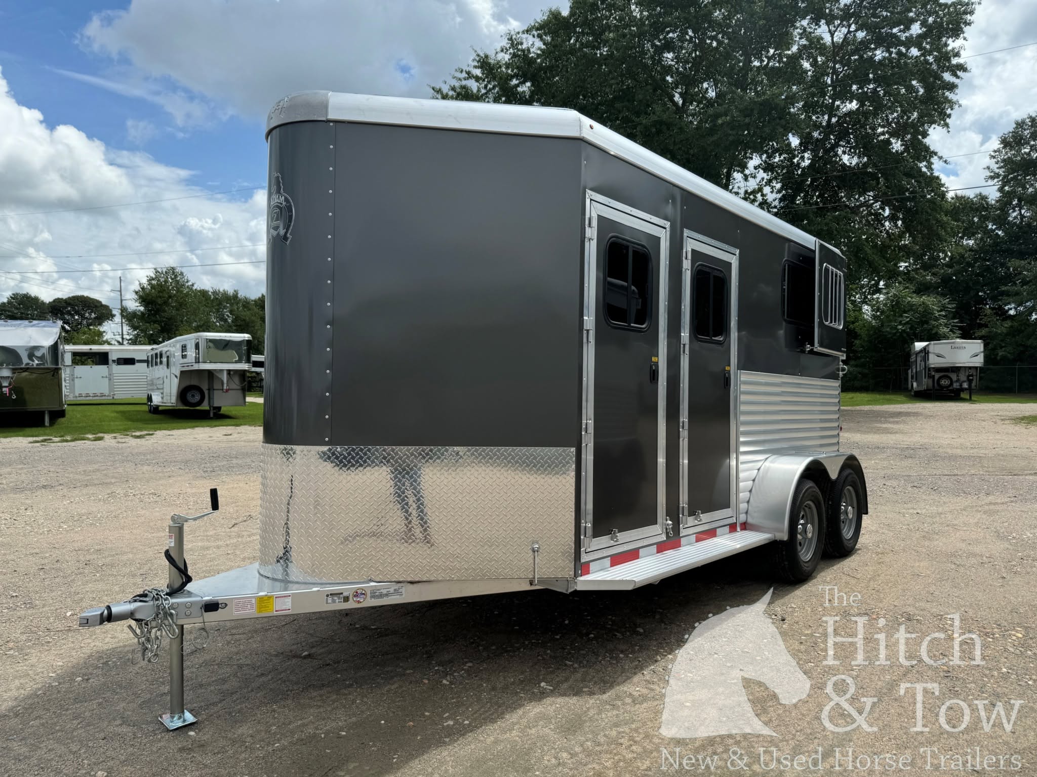 2027 ADAM JULITE 2 HORSE BUMPER PULL W/ SIDE RAMP $22,500