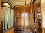2006 ELITE 4 HORSE W/ 20′ LIVING QUARTERS, TONS OF UPGRADES, & TONS OF STORAGE!! $69,900
