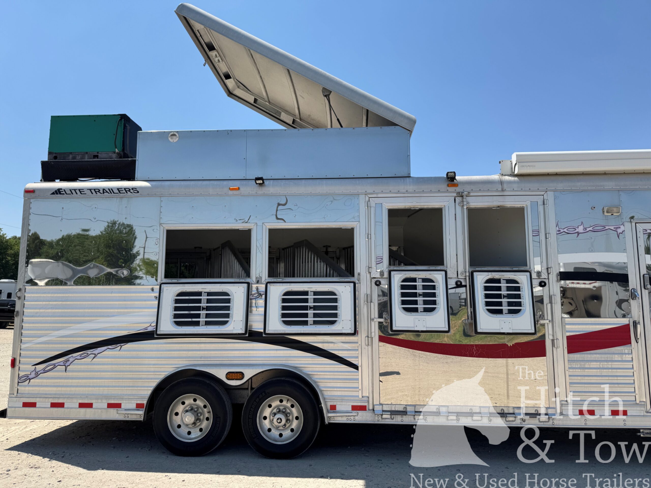 2006 ELITE 4 HORSE W/ 20′ LIVING QUARTERS, TONS OF UPGRADES, & TONS OF STORAGE!! $69,900