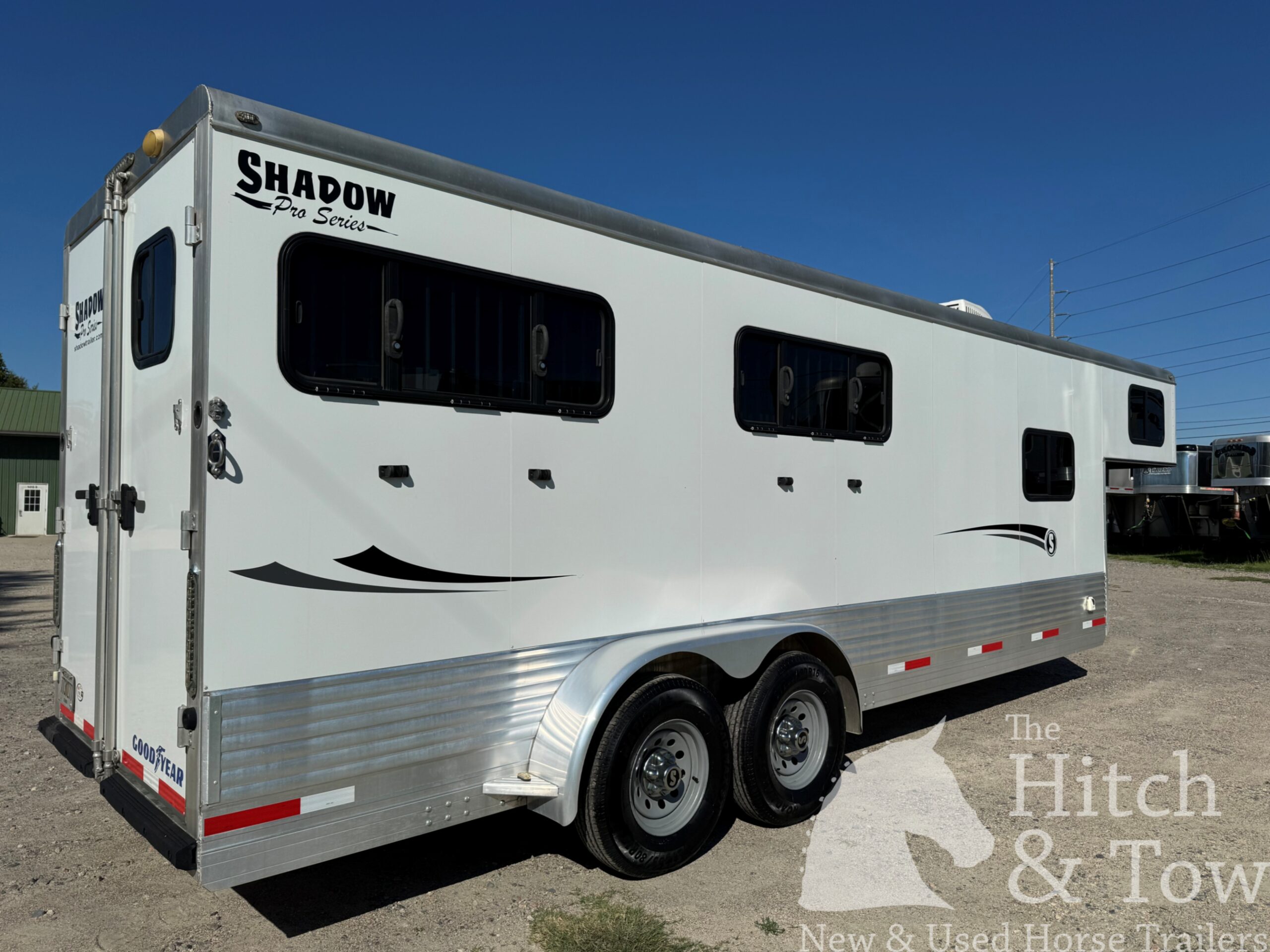 LIGHTLY USED! 2018 SHADOW 4 HORSE SLANT LOAD W/ UPGRADES! $25,900