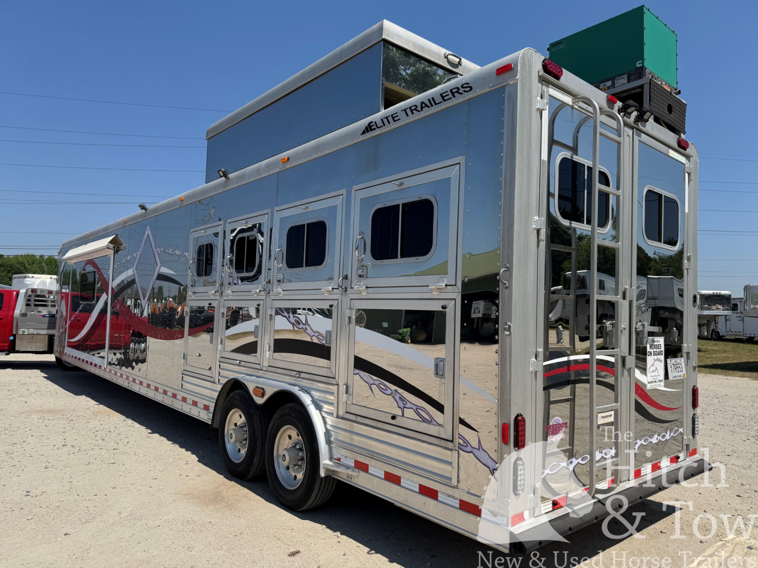 2006 ELITE 4 HORSE W/ 20′ LIVING QUARTERS, TONS OF UPGRADES, & TONS OF STORAGE!! $69,900