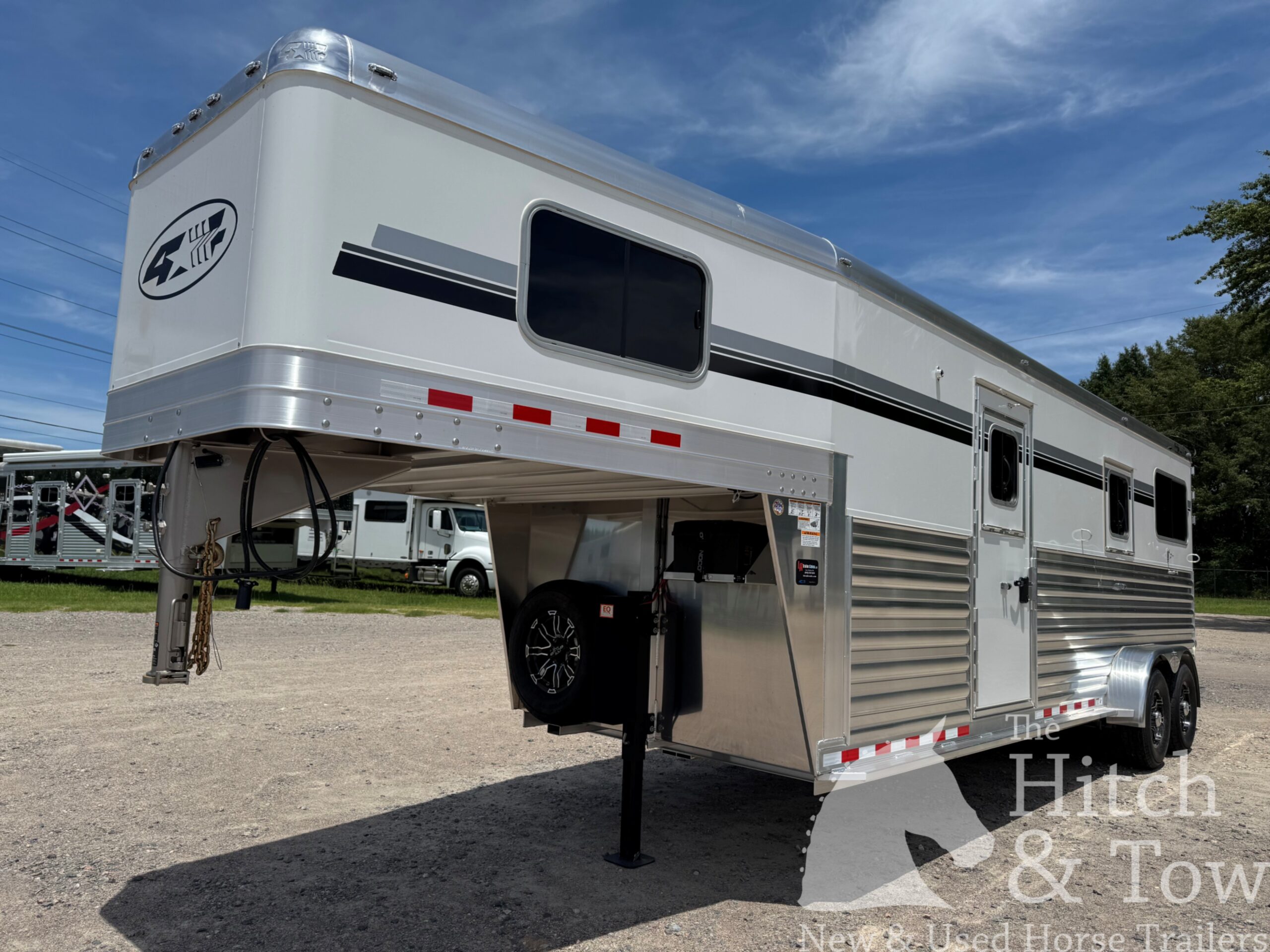 2027 4 STAR 2+1 W/ ROLLING DIVIDER, WERM, 5′ DRESSING ROOM & MORE!! $64,900