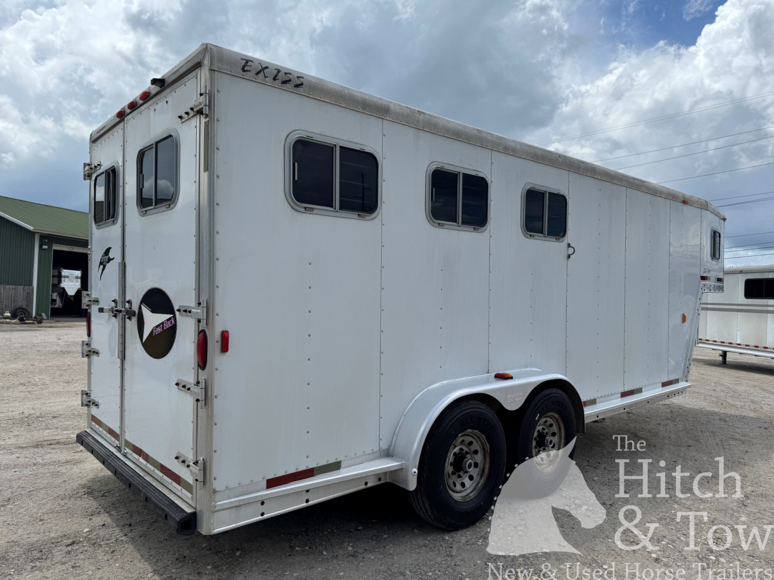 2001 EXISS 3 HORSE SLANT GOOSENECK TRAILER $10,900