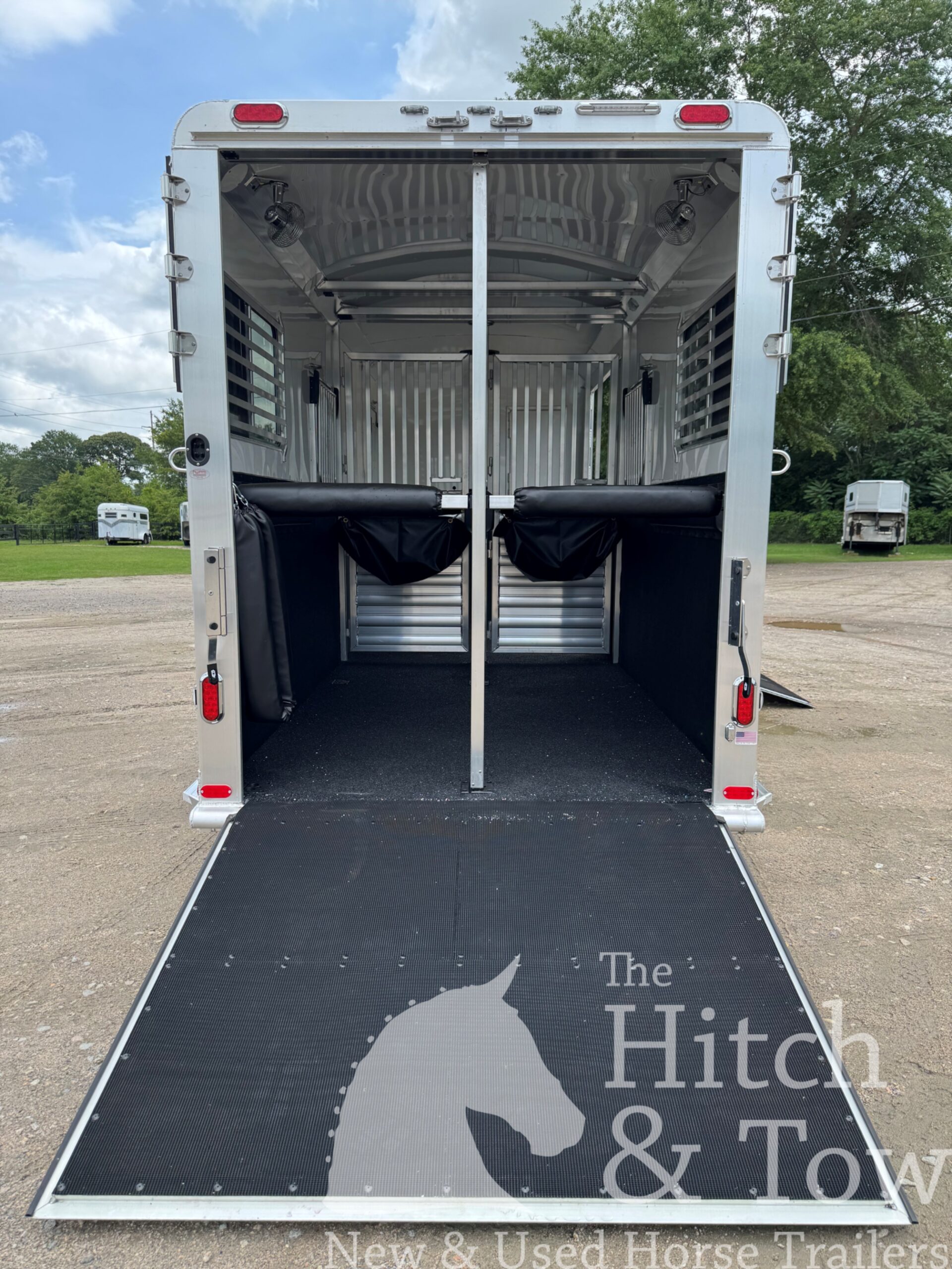 2026 4 STAR 2+1 W/ ROLLING DIVIDER, WERM, 5′ DRESSING ROOM & MORE!! $62,900