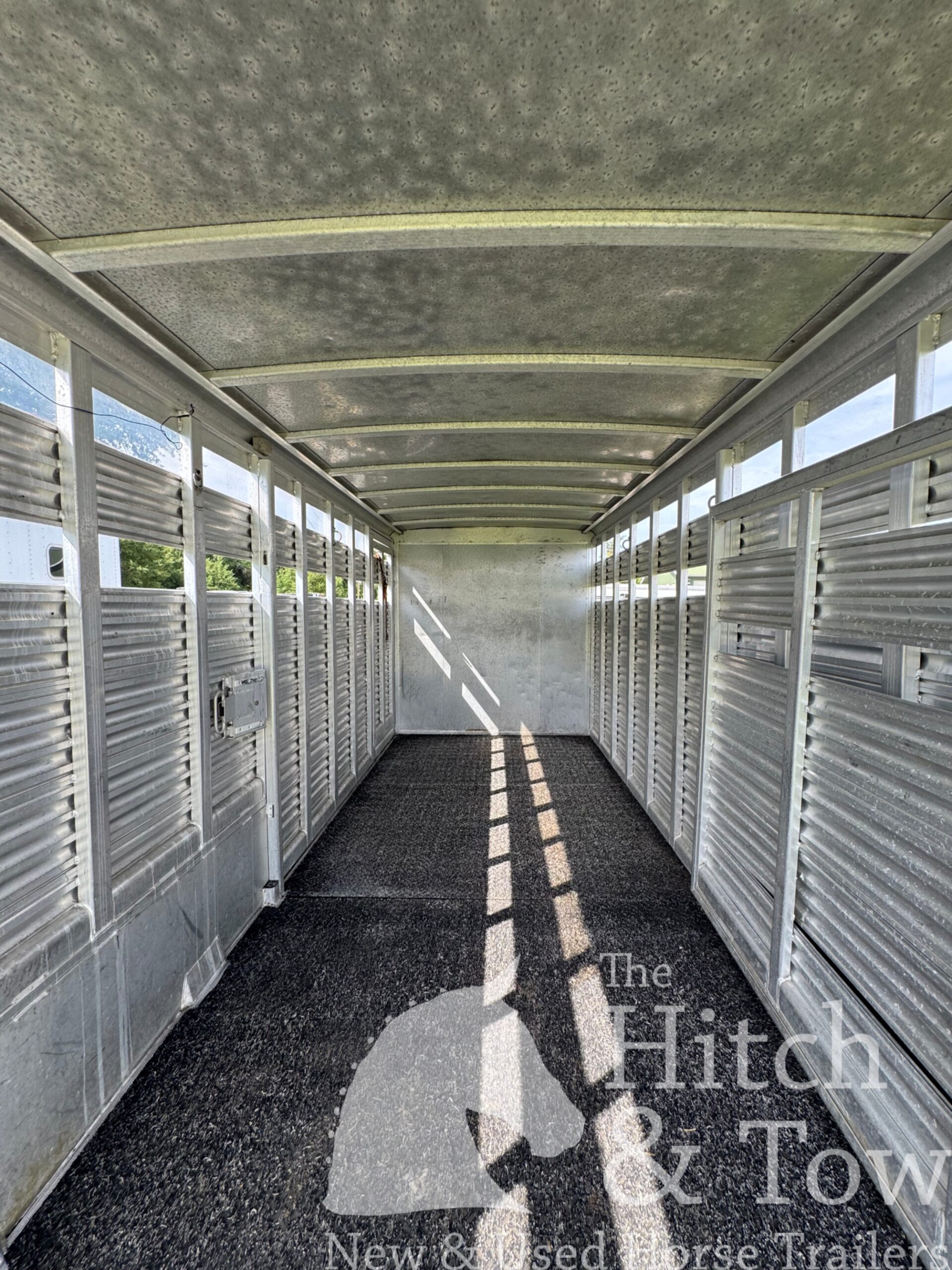 2002 EXISS 24′ STOCK COMBO GOOSENECK $15,900