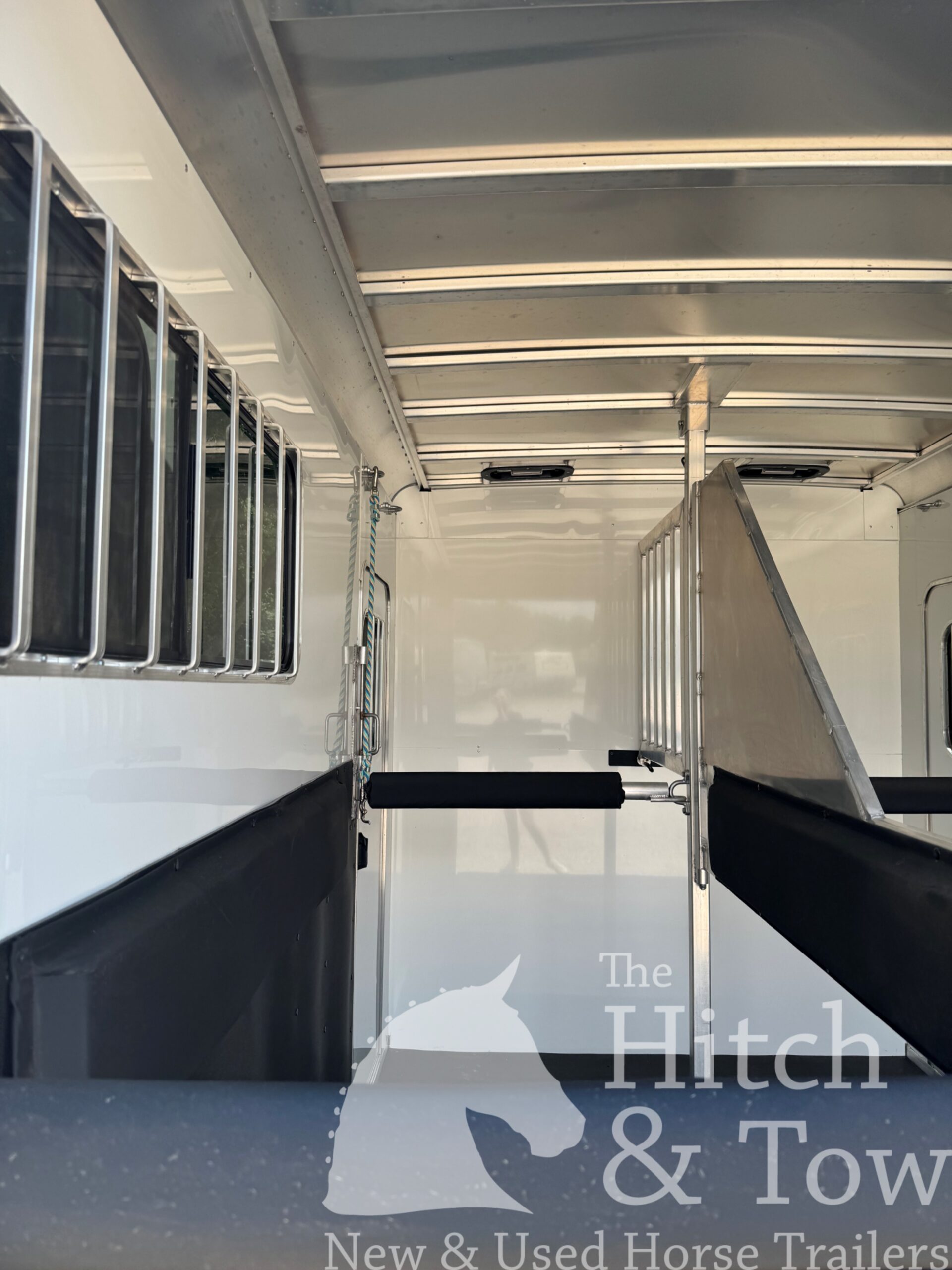 2024 ADAM 2 HORSE BUMPER PULL W/ DRESSING ROOM! $16,900