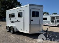 2017 FEATHERLITE 2 HORSE BUMPER PULL W/ DRESSING ROOM $17,900